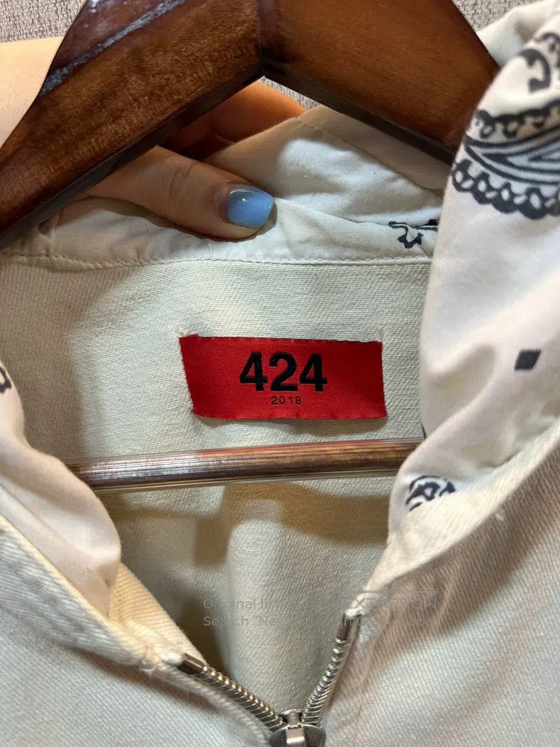 Other 424 White Classic Cashew Flower Size US L / EU 52-54 / 3 - 2 Thumbnail