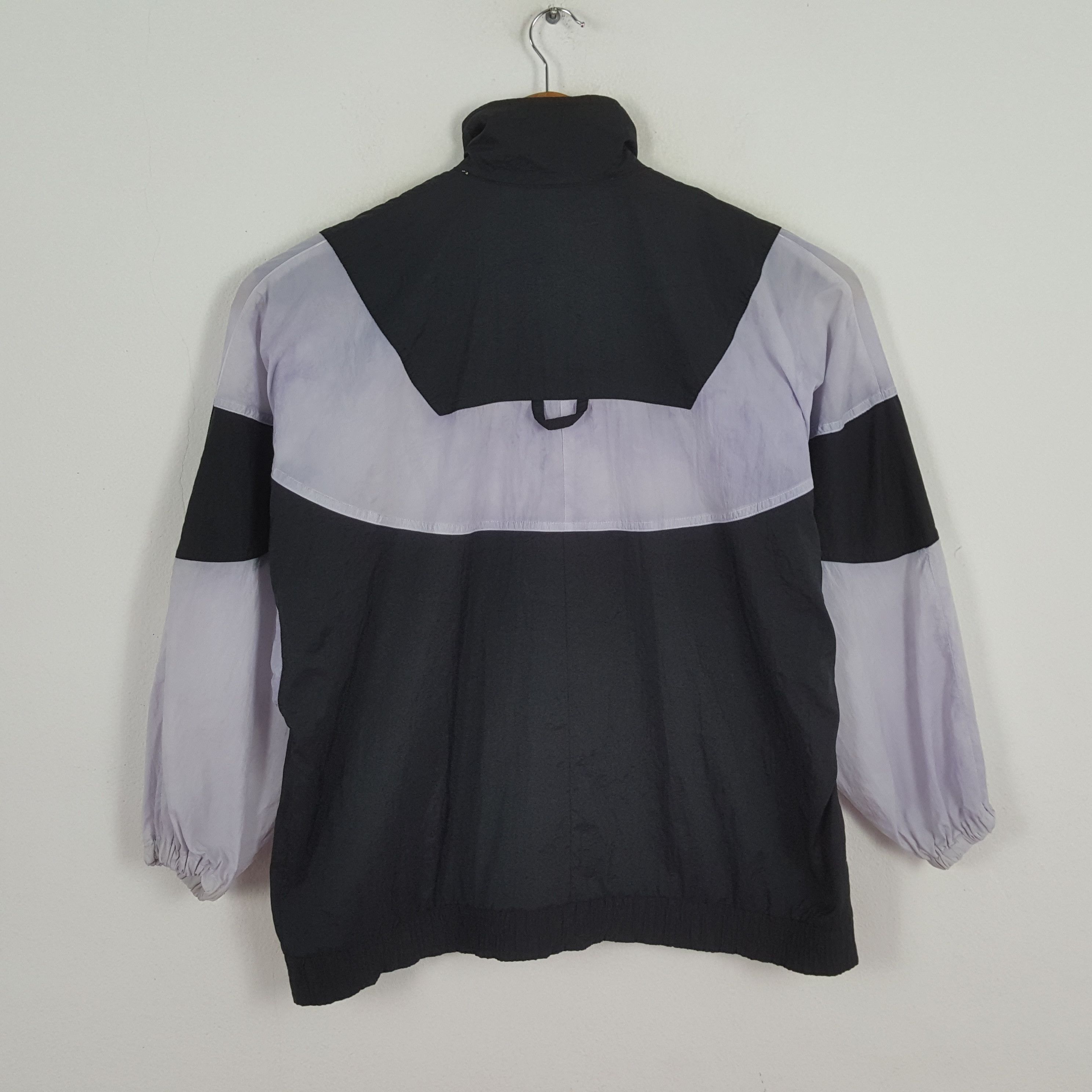 Nike × Vintage Vintage NIKE Sportswear Streetwear Windbreaker Jacket Size US XL / EU 56 / 4 - 3 Thumbnail