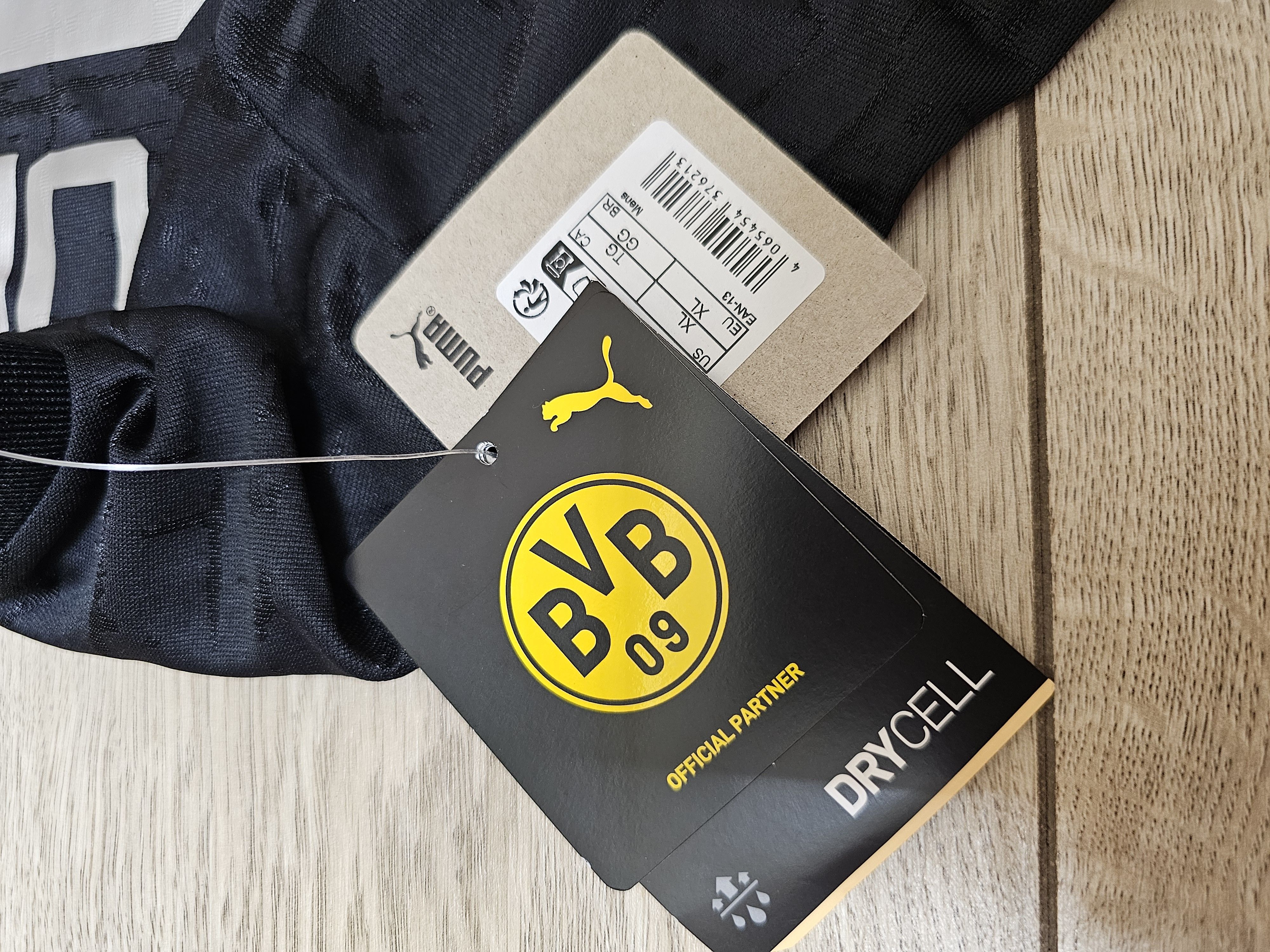 Puma BORUSSIA DORTMUND 2022 2023 SPECIAL CAN FOOTBALL SOCCER Size US XL / EU 56 / 4 - 9 Thumbnail