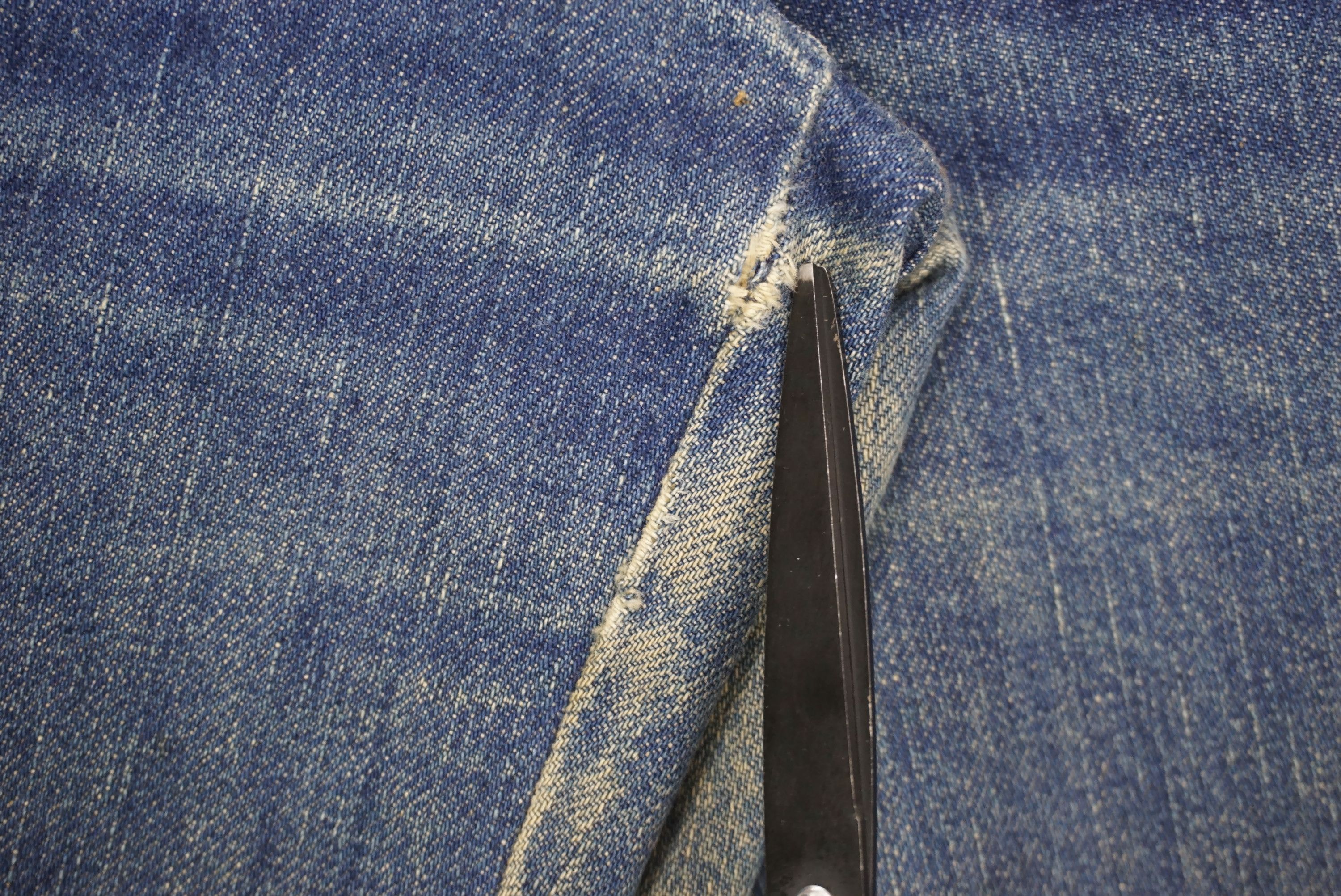 Trussardi Vintage Jeans Size W32xL30 High-Waisted Embroidered Logo Size US 32 / EU 48 - 6 Thumbnail