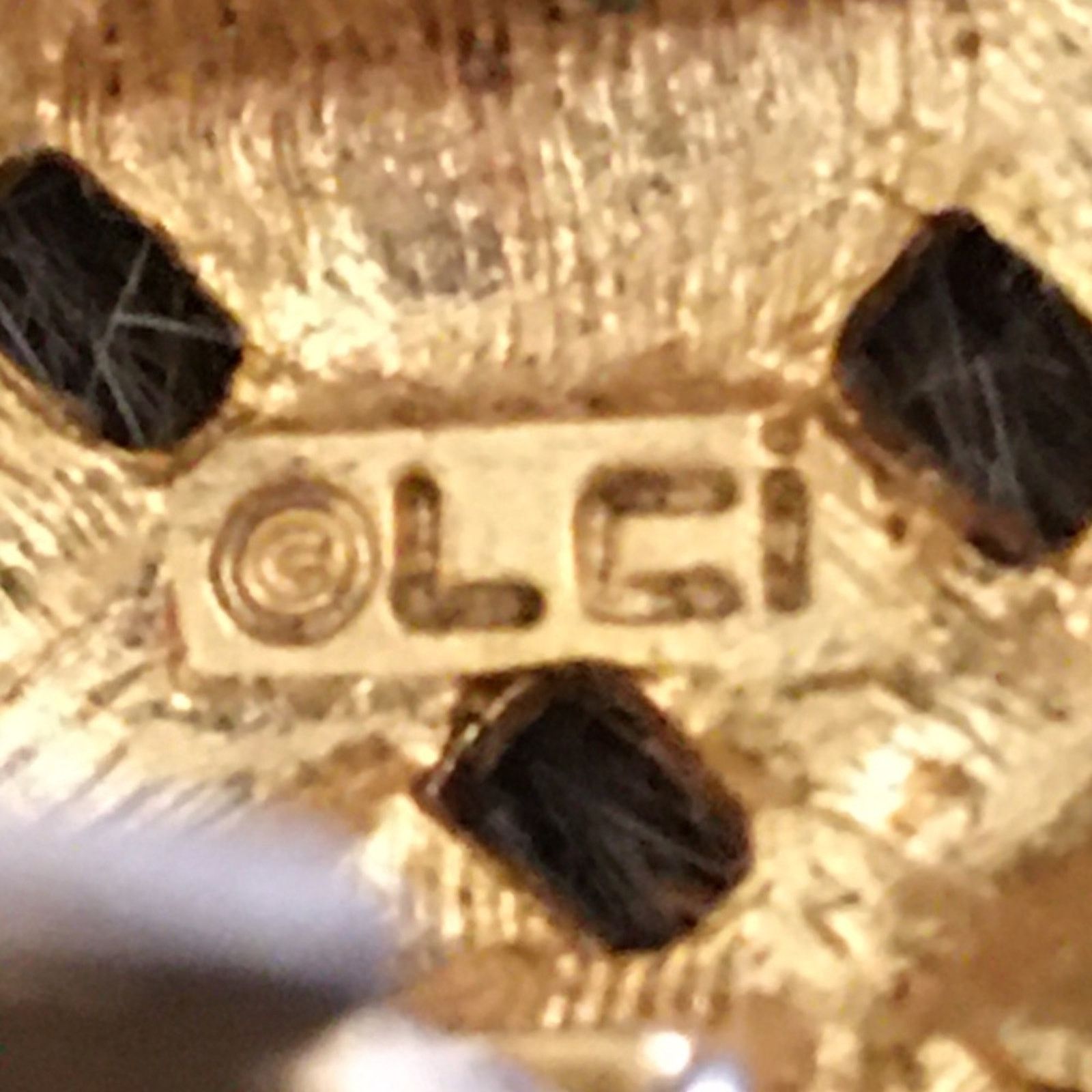 Vintage Vintage Liz Claiborne gold tone basket weave clips Size ONE SIZE - 5 Thumbnail