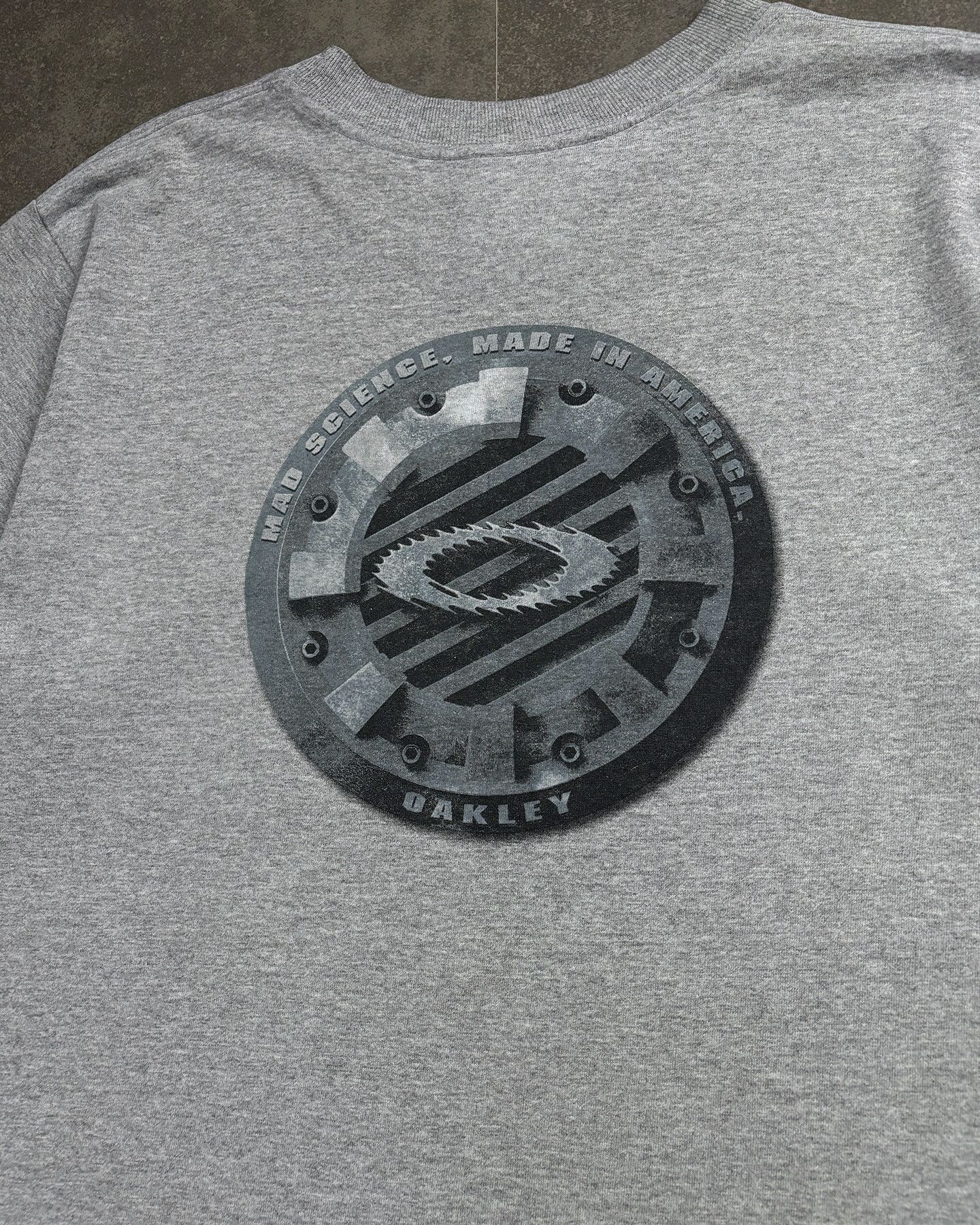 Oakley Oakley Software 00s Mad Science Razor Logo T-shirt Size US L / EU 52-54 / 3 - 4 Thumbnail