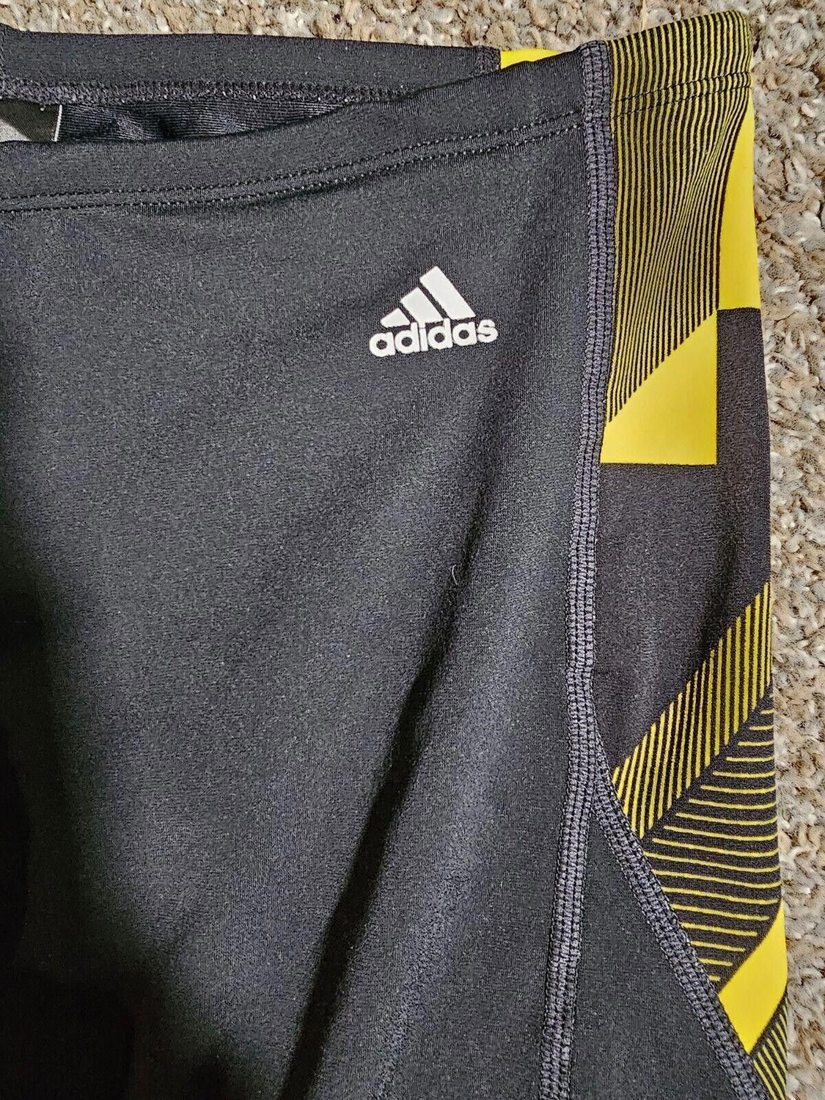 Adidas Adidas stretch bike athletic shorts Tag Size 34 Drawstring Size US 32 / EU 48 - 2 Thumbnail
