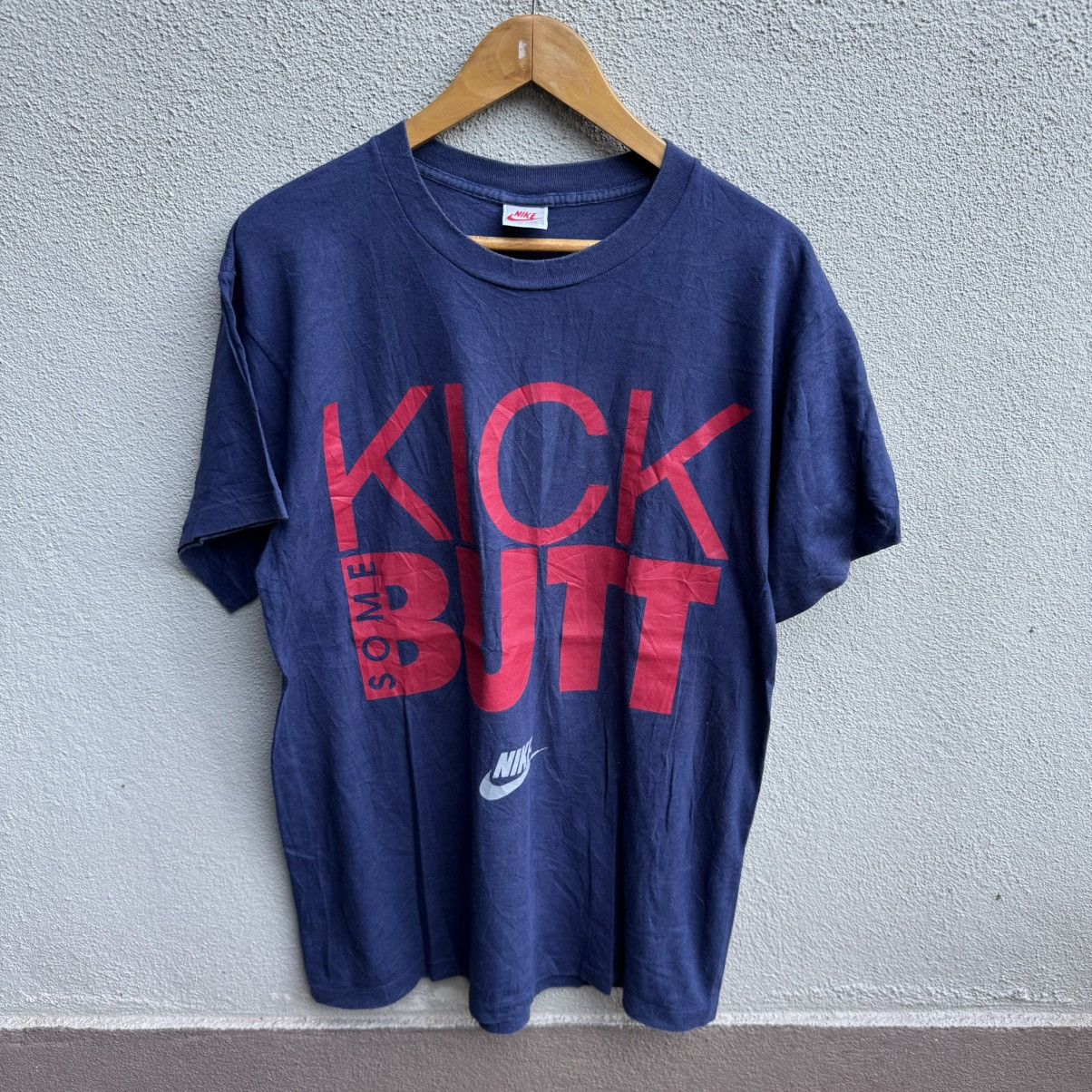 Nike Vintage NIKE kick some butt promo tee grey tag Size US L / EU 52-54 / 3 - 1 Thumbnail