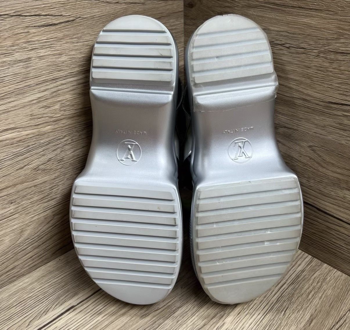 Louis Vuitton Louis Vuitton Archlight Line Silver Platform Sandals J41 Size US 6 / IT 36 - 5 Thumbnail