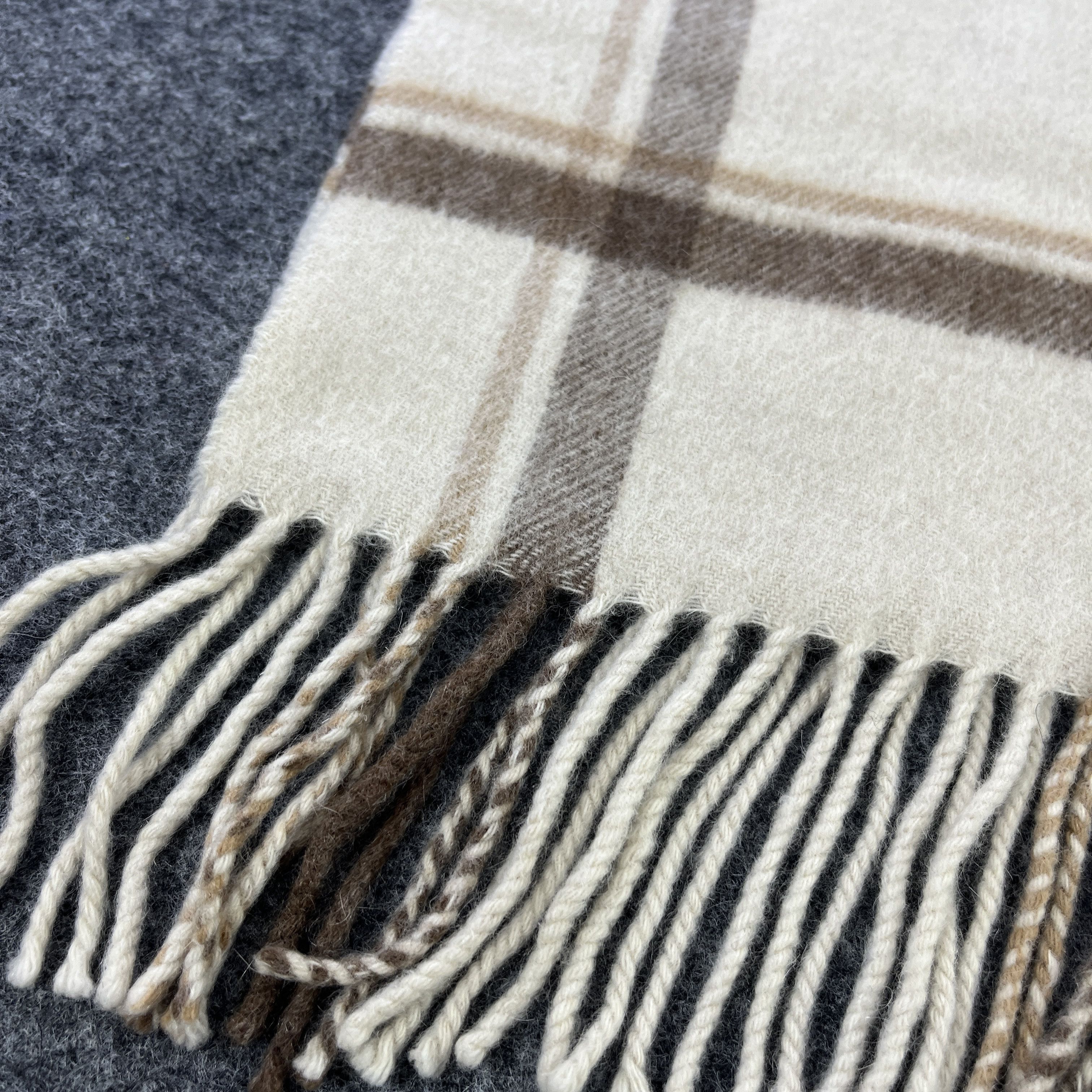 Pierre Balmain Balmain Scarf / Muffler / Neckwear T765 Size ONE SIZE - 8 Thumbnail
