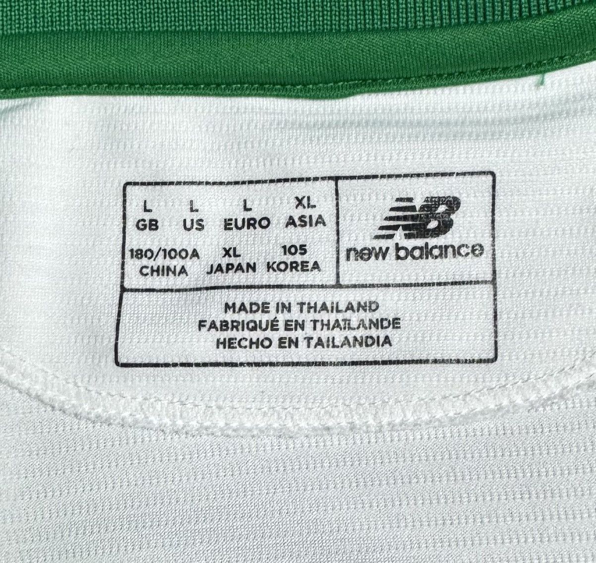 New Balance Ireland 2018 2019 Away Shirt Soccer Jersey New Balance Size US L / EU 52-54 / 3 - 12 Thumbnail