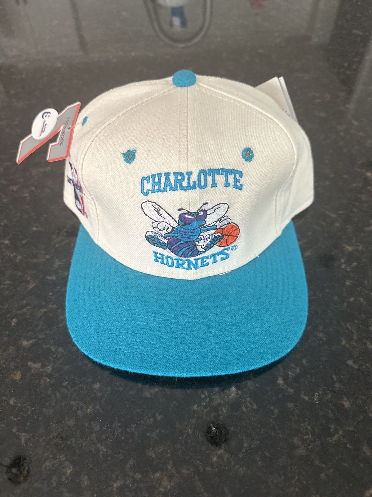 Sports Specialties Charlotte Hornets sports specialties vintage NWT NBA Size ONE SIZE - 1 Thumbnail