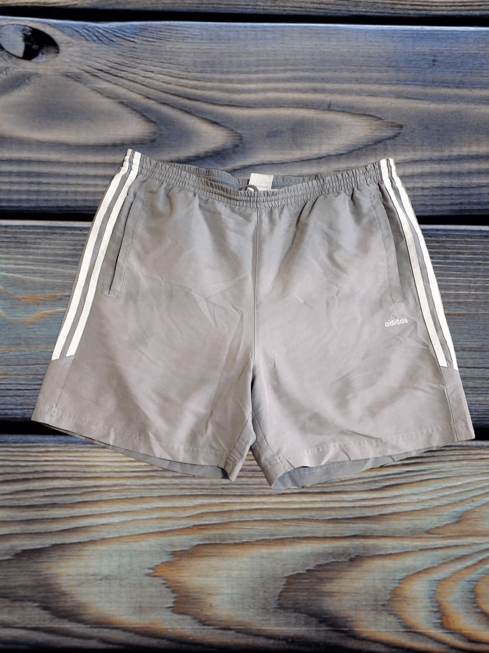 Adidas Adidas Athletic Shorts Gray White Stripe Elastic Waist Size US 32 / EU 48 - 1 Thumbnail