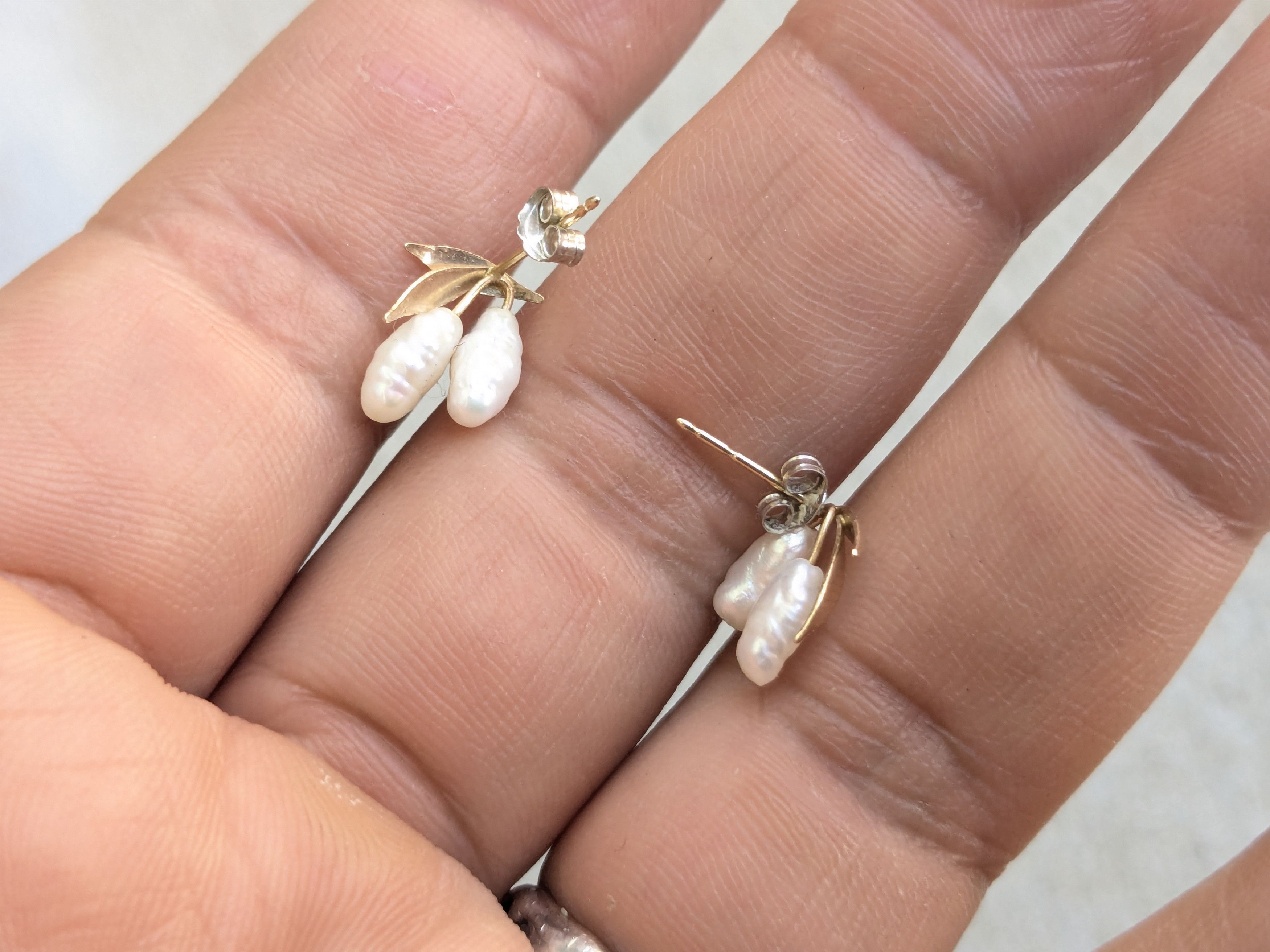 Jewelry × Vintage 14k Yellow Gold Baroque Pearl Earrings Dangle Size ONE SIZE - 8 Thumbnail