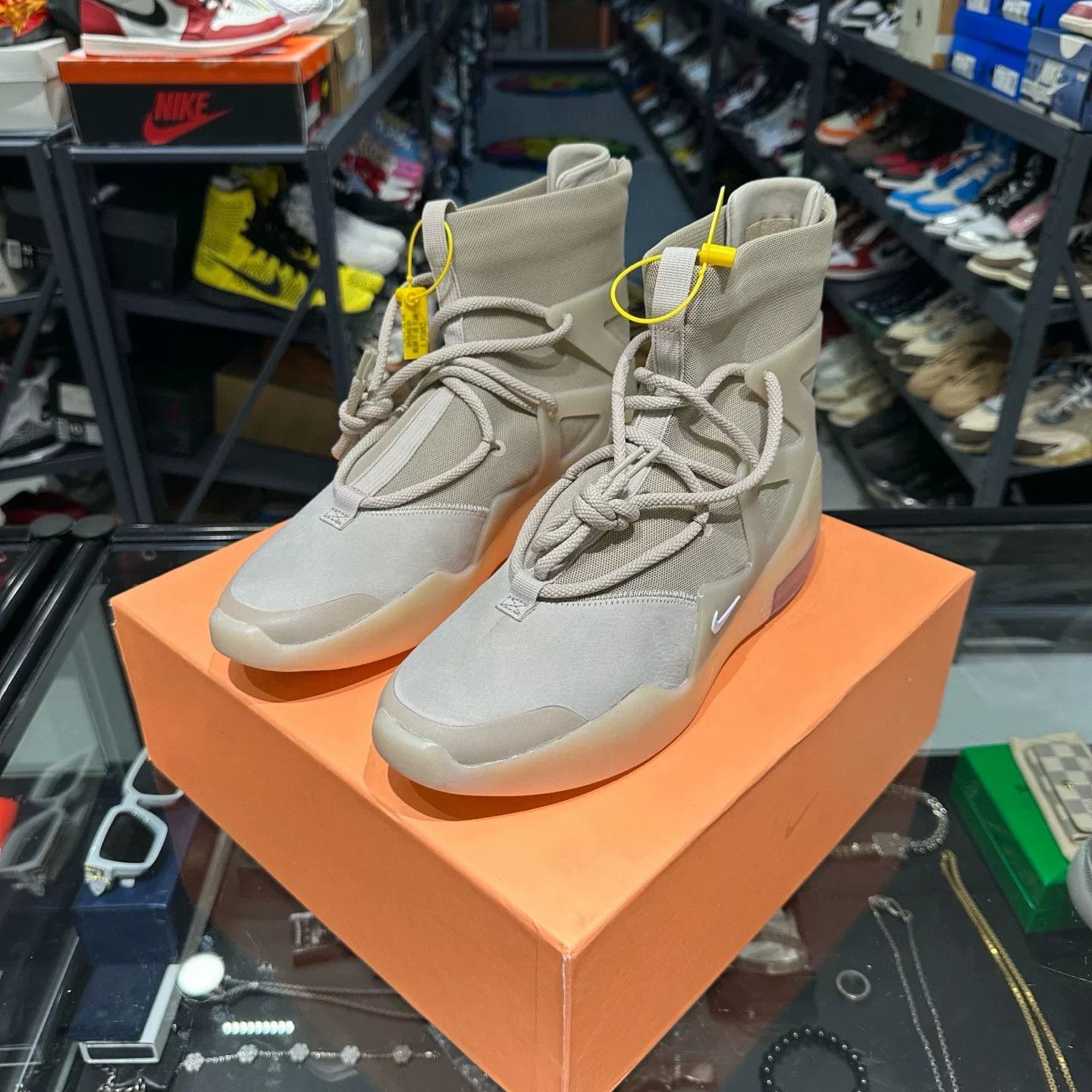 Nike Nike Yellow Hitop Sneakers 11.5 Men Size US 11.5 / EU 44-45 - 1 Thumbnail
