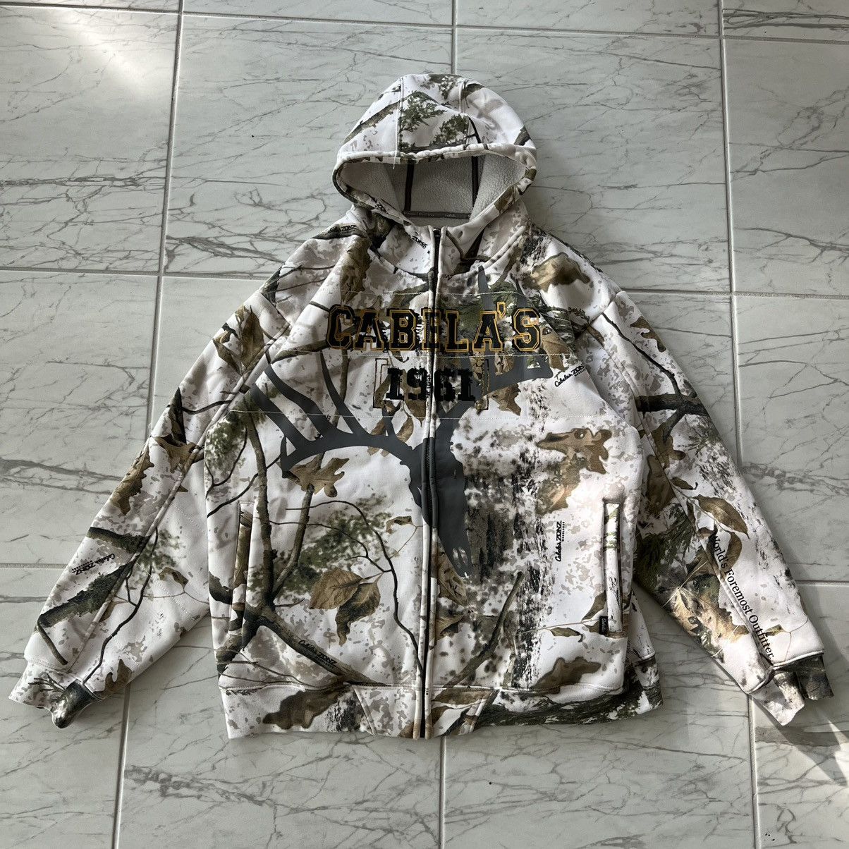 Cabelas White Camo Cabelas 1961 Zip-Up Hoodie Fleece Lined Size US XL / EU 56 / 4 - 1 Thumbnail