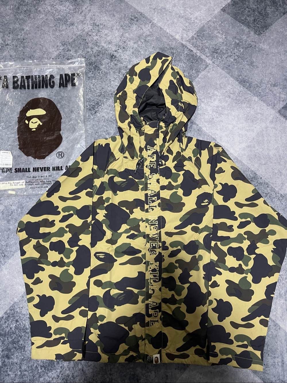Bape A BATHING APE Camo Jacket Size L Size US L / EU 52-54 / 3 - 1 Thumbnail