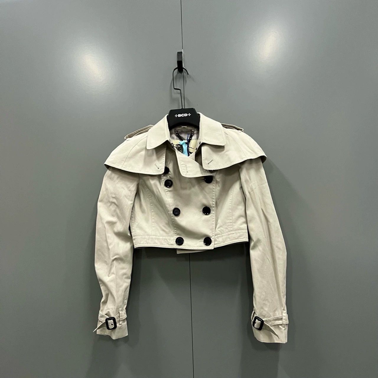 Burberry Burberry Beige Double-Breasted Short Coat Size US XS / EU 42 / 0 - 1 Thumbnail