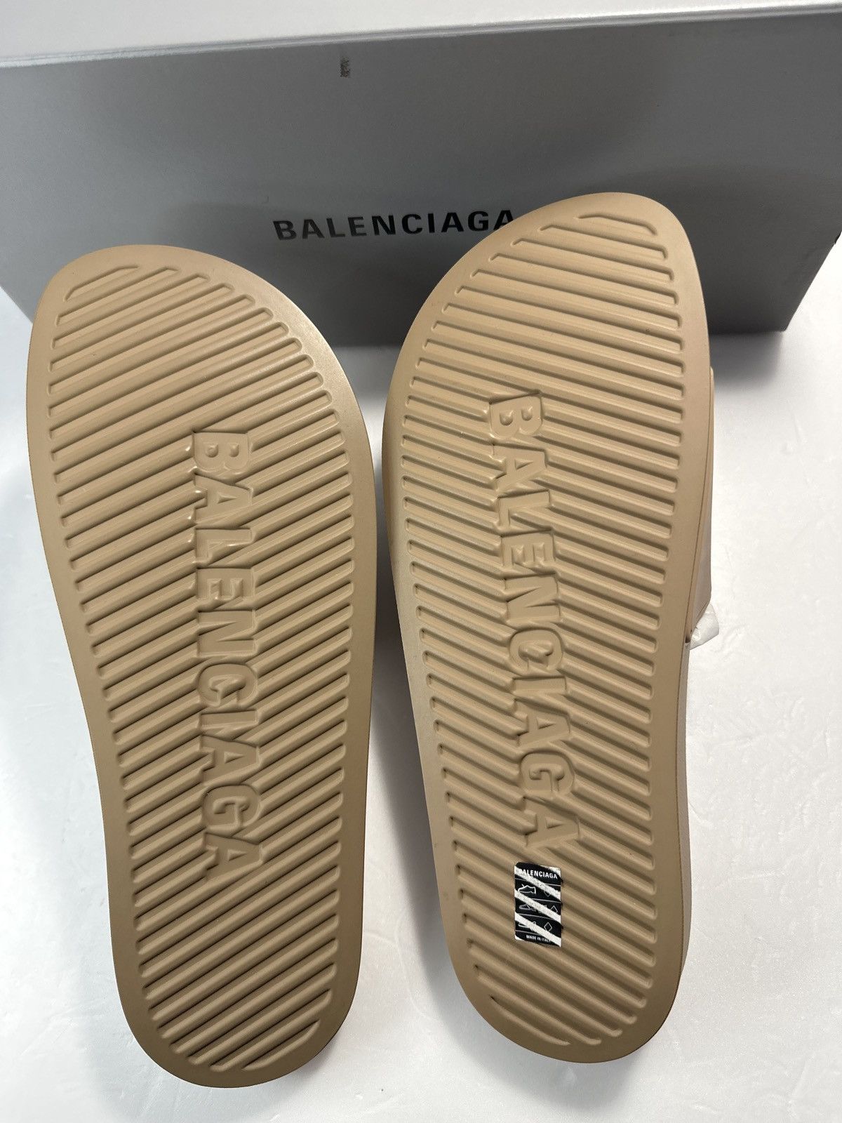 Balenciaga New Authentic Balenciaga Logo Sport Slide Size US 8 / IT 38 - 8 Thumbnail