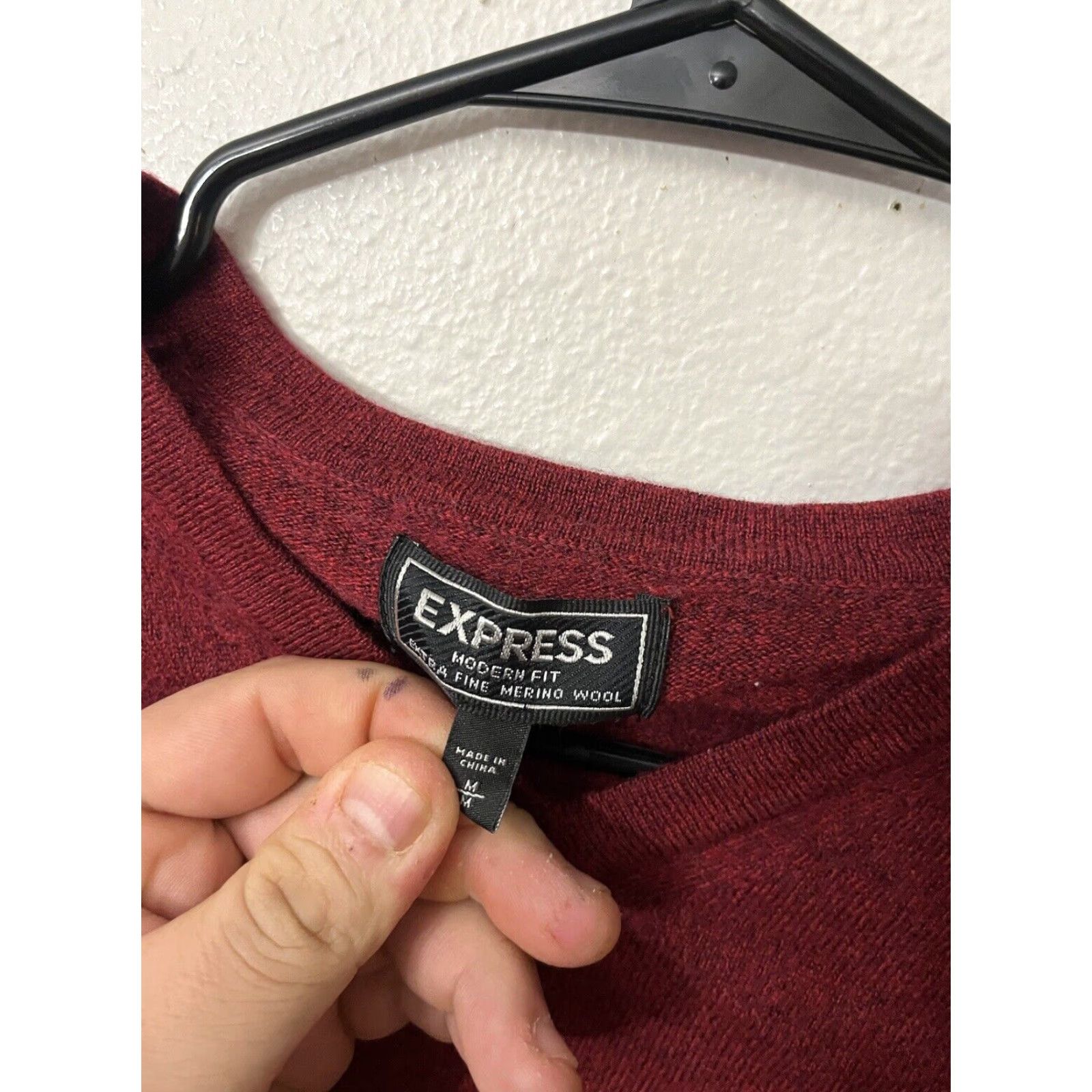 Express Express Sweater Men's V-Neck Long Sleeve Red Merino Wool M Slim Classic Modern Pullover Knit Solid Size US M / EU 48-50 / 2 - 2 Thumbnail