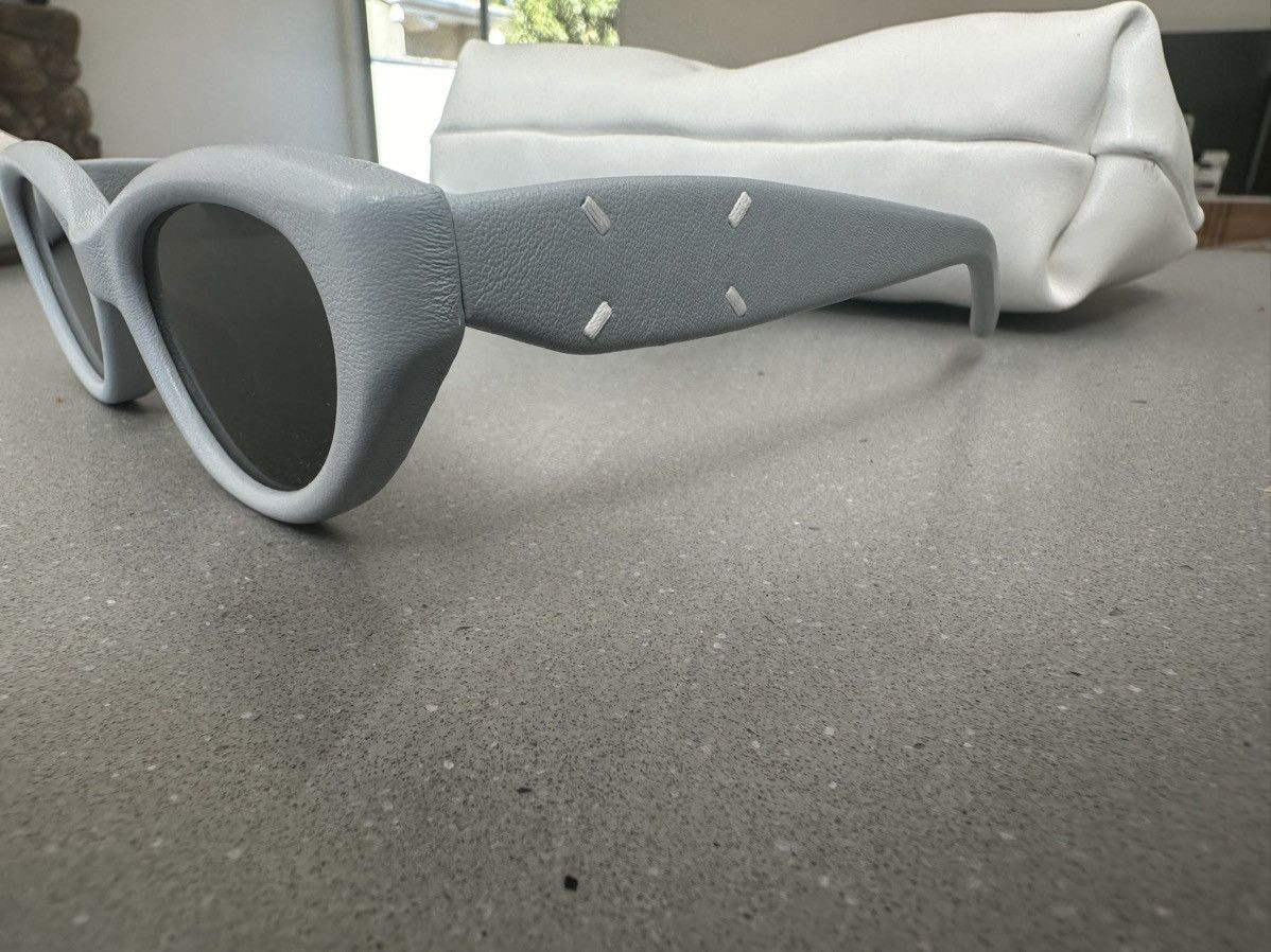Maison Margiela Grey leather cat eye Margiela sunnies Size ONE SIZE - 7 Thumbnail
