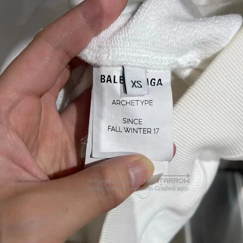Balenciaga Balenciaga White hoodie logo sweatshirt, size XS Size US XS / EU 42 / 0 - 5 Thumbnail