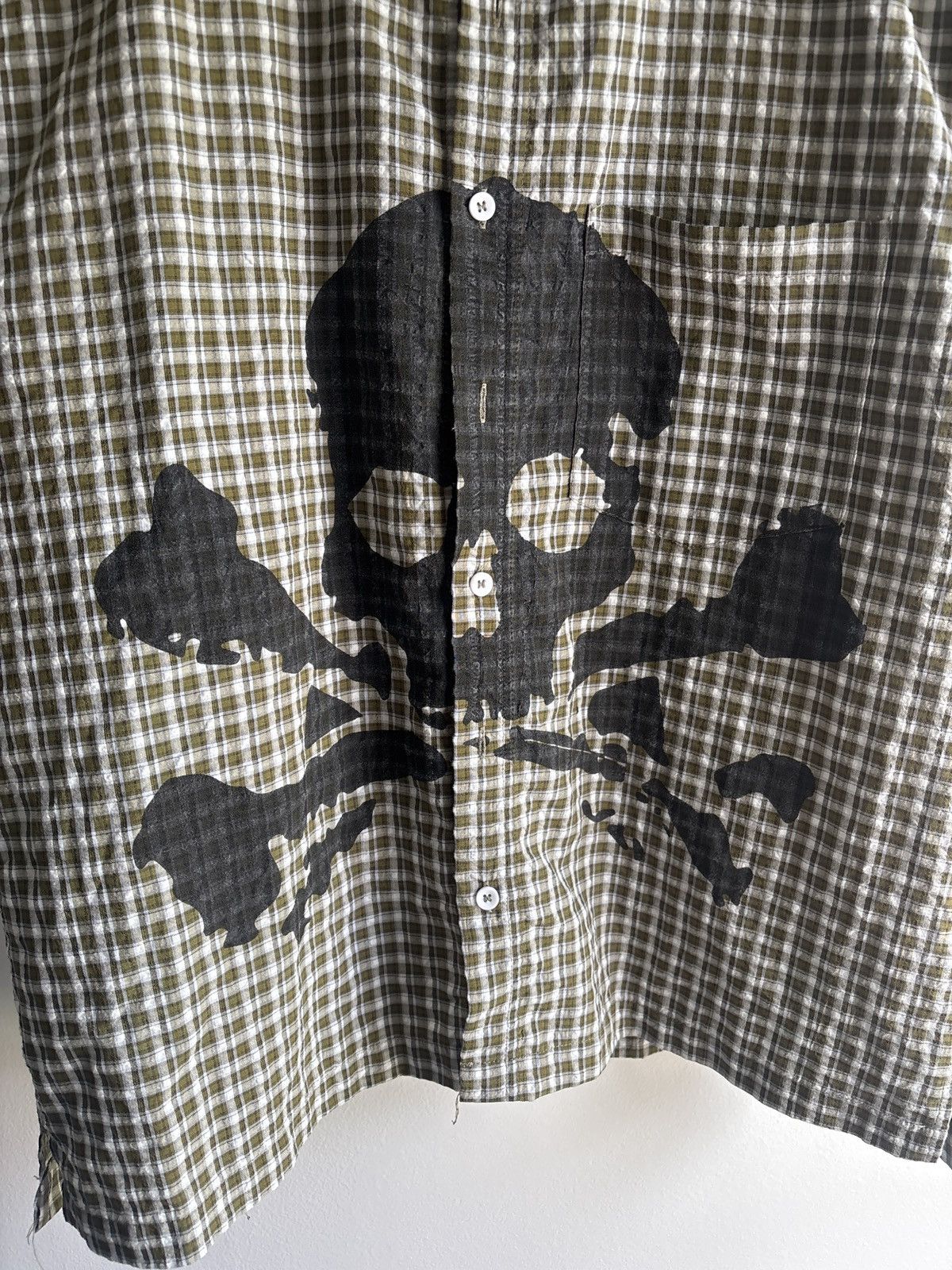 CHECKERED SKULL BUTTON UP