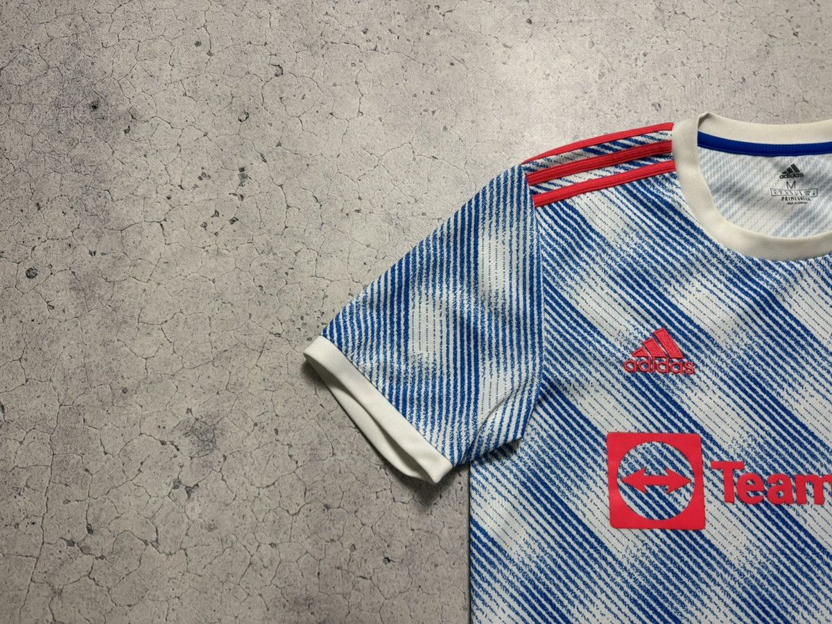 Adidas Adidas FC Manchester United 2021/2022 Vintage Soccer Jersey Size US M / EU 48-50 / 2 - 4 Thumbnail