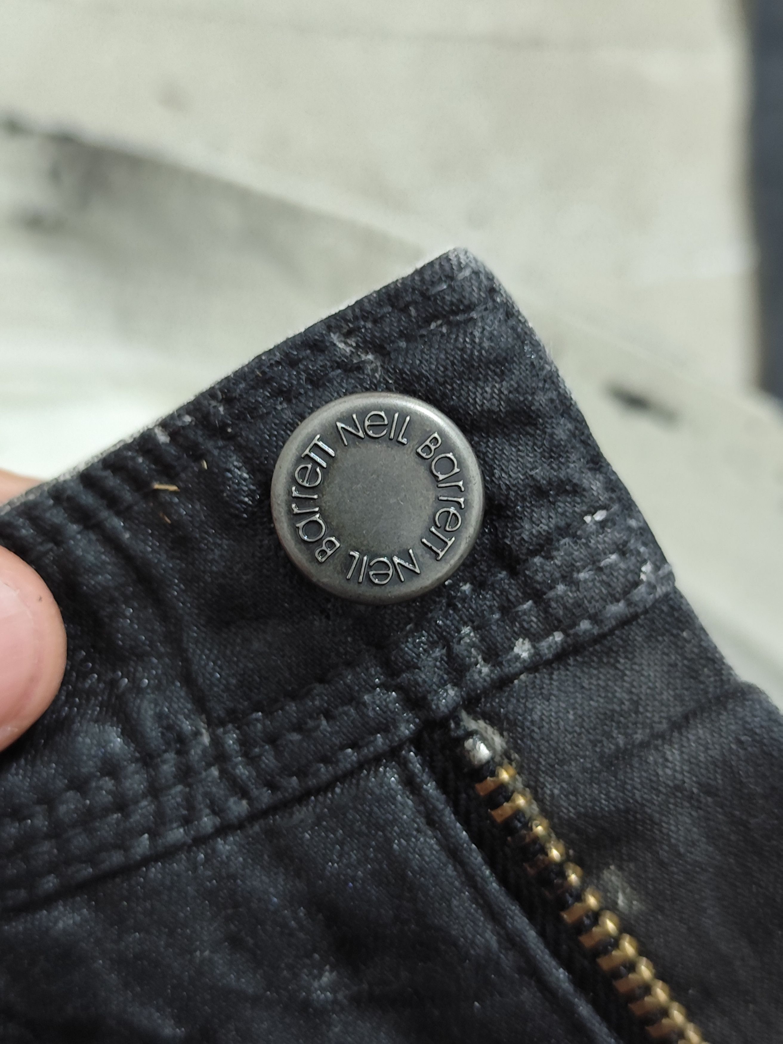 Neil Barrett NEIL BARRETT STRAIGHT CUT WAX COATED JEANS Size 27" / US 4 / IT 40 - 9 Thumbnail