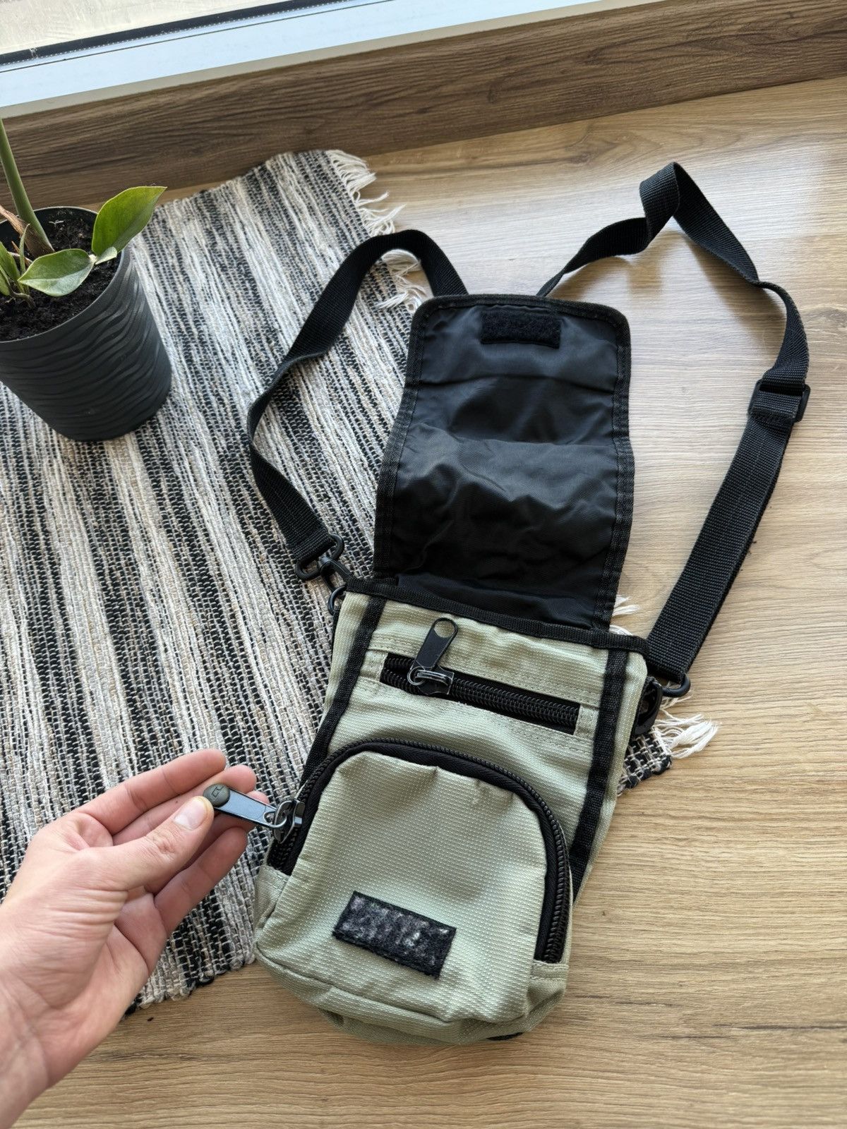 Diesel × Vintage Vintage Diesel shoulder messenger mini Y2K Bag Size ONE SIZE - 4 Thumbnail