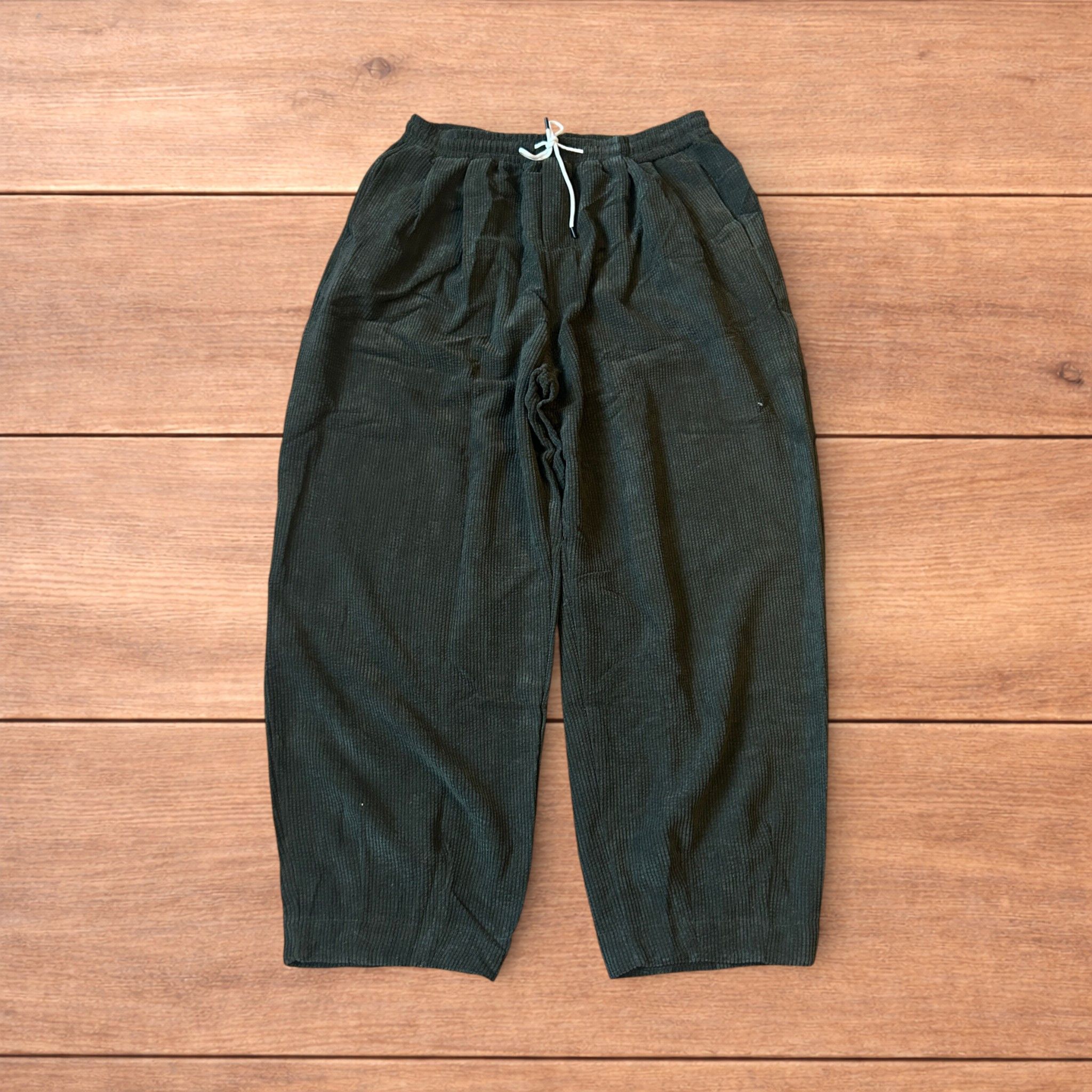 Japanese Brand Super baggy wide leg skater corduroy trousers in khaki green Size US 34 / EU 50 - 1 Thumbnail