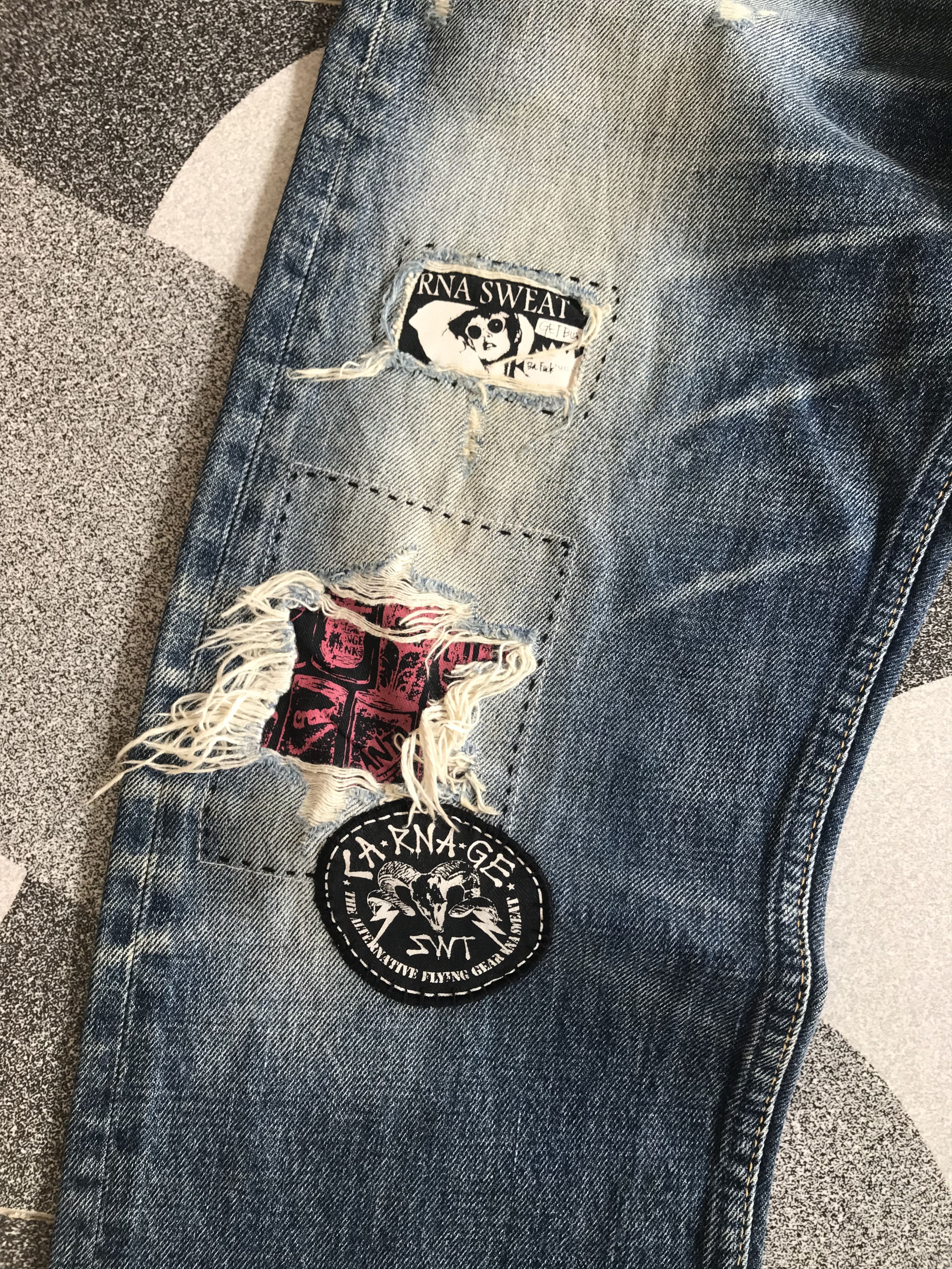 20471120 × Beauty Beast × Hysteric Glamour Y2K RNA Sweats & Bloods Distressed Patchwork Size US 34 / EU 50 - 3 Thumbnail