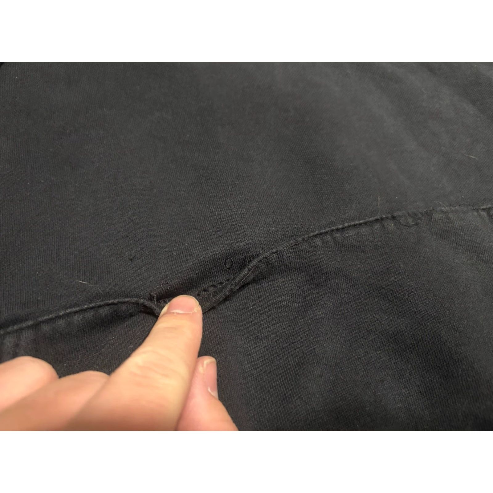 Nike VINTAGE Nike Fleece Hoodie Pullover Sweatshirt Black Chest Swoosh Medium G1 Mens Hoodie Pullover Nike Sportswear Sportswear Classic 90s? Size US M / EU 48-50 / 2 - 2 Thumbnail
