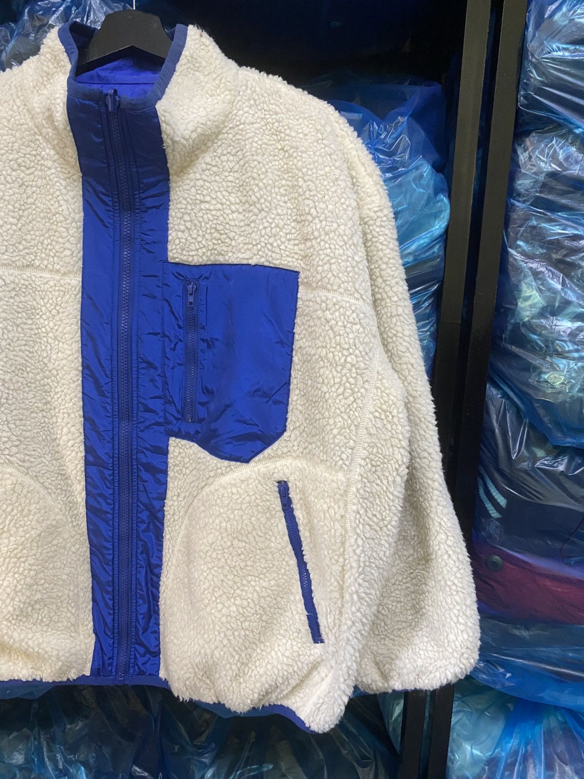Japanese Brand W Closet Japan Cream Sherpa Fleece Jacket Blue Nylon Panels Size US L / EU 52-54 / 3 - 4 Thumbnail