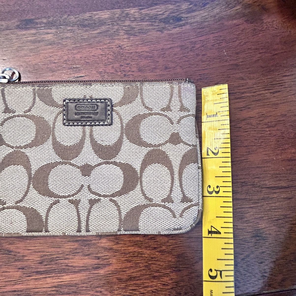 Coach Coach Logo C Wristlet Brown Tan With Leather Tag Size ONE SIZE - 8 Thumbnail