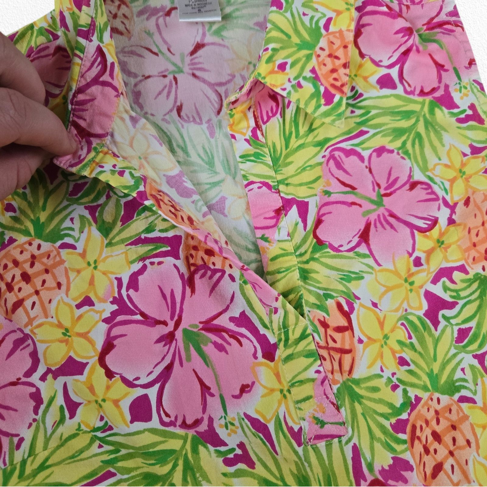 Boston Proper Boston Proper Yellow Floral V Neck Sleeveless Top Size Small Size S / US 4 / IT 40 - 5 Thumbnail