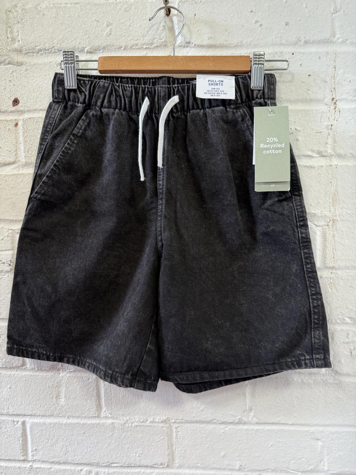 H&M Men's Black Cotton Shorts with Elastic Waist Size US 26 / EU 42 - 1 Thumbnail