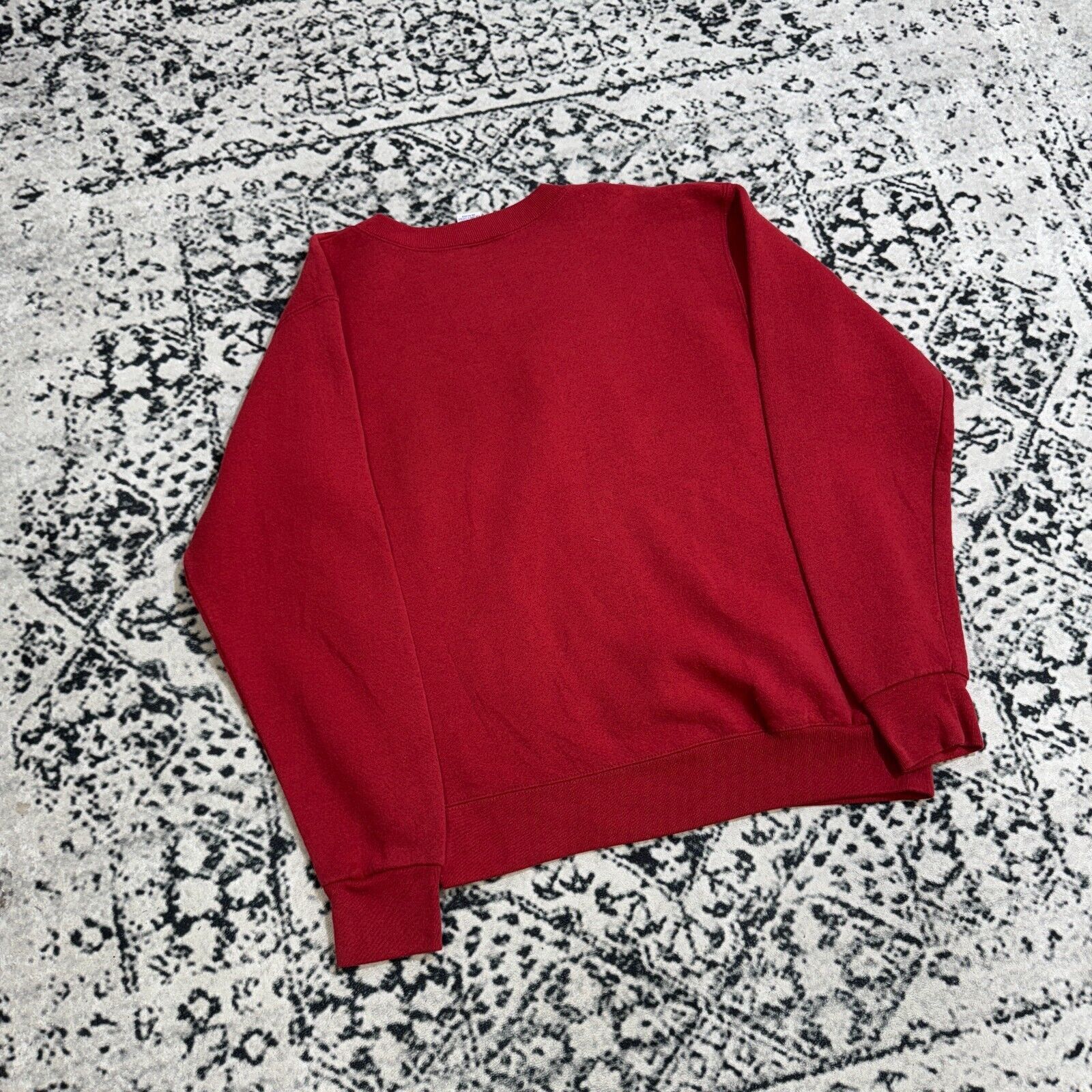 Vintage Vintage Unisex Red White Cotton Crewneck Size L Made in USA Size US L / EU 52-54 / 3 - 13 Thumbnail