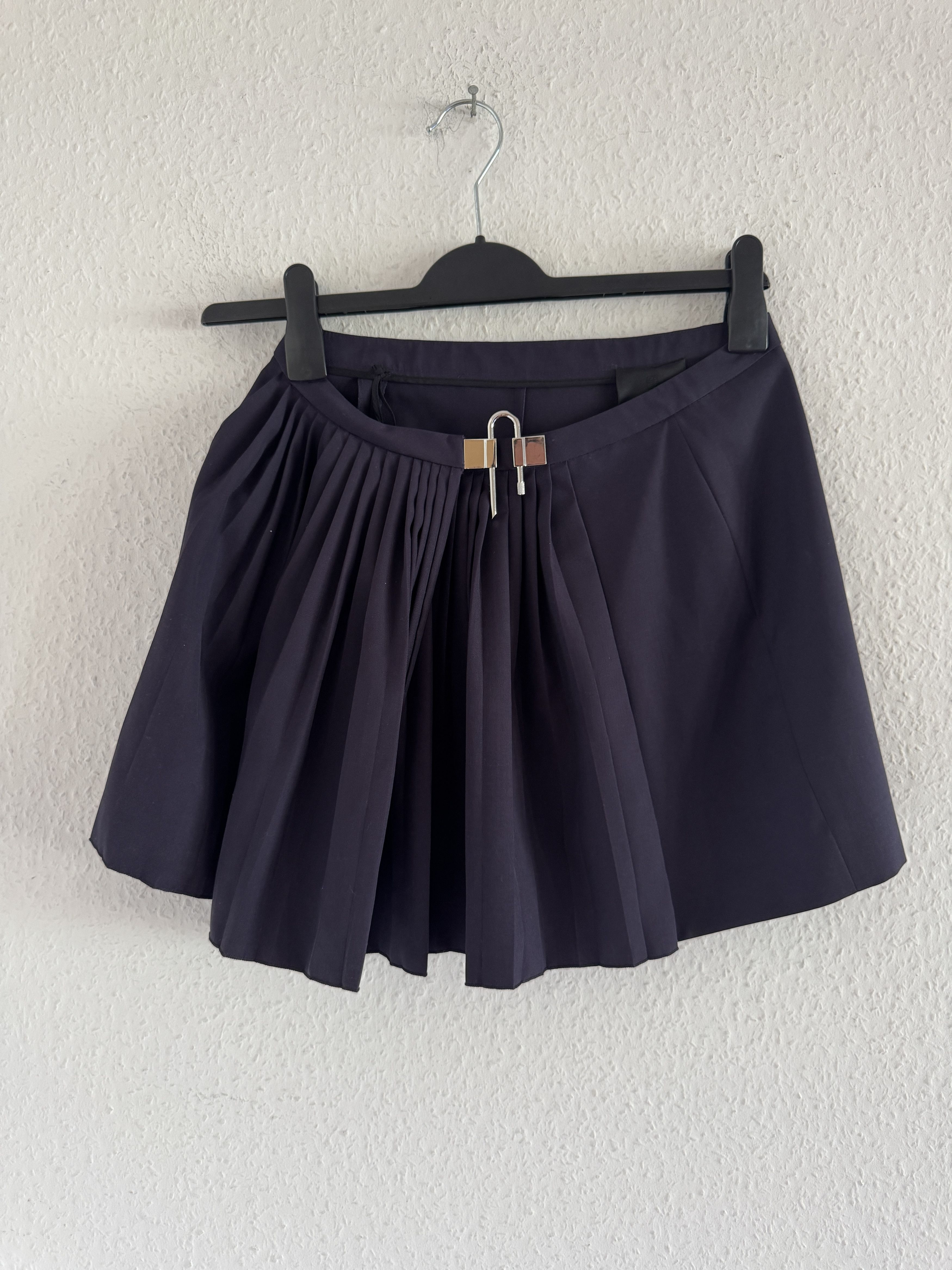 Givenchy Pleated Mini Skirt in Dark Purple (Sample) Size 26" / US 2 / IT 38 - 1 Thumbnail
