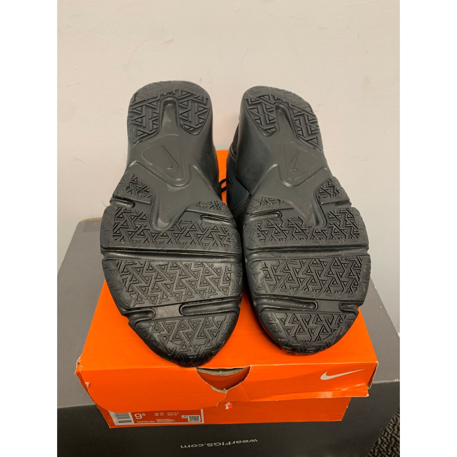 Nike Nike Legend Essential 2 Women's Workout Shoes Size 9.5 NEW Size US 9.5 / IT 39.5 - 6 Thumbnail