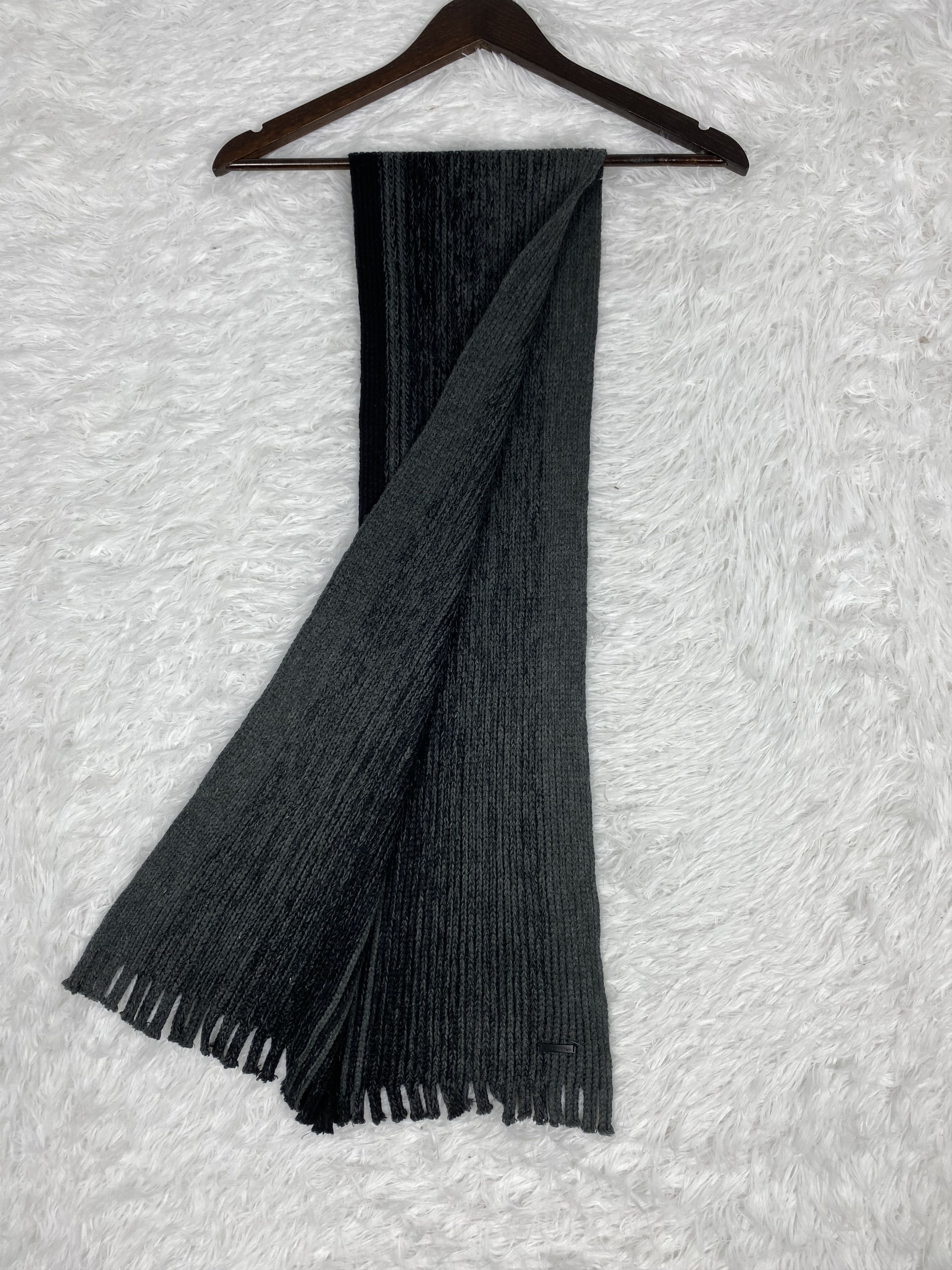 Calvin Klein Vintage Calvin Klein Scarf / Muffler Neckwear PM0095 Size ONE SIZE - 7 Thumbnail