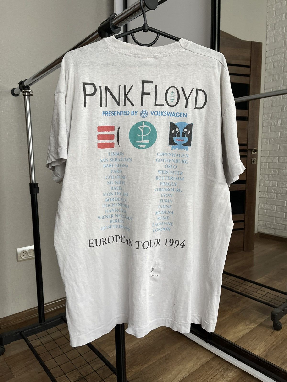 Band Tees 1994 Pink Floyd European Tour Vintage Rock T-Shirt Tee Size US XL / EU 56 / 4 - 7 Thumbnail