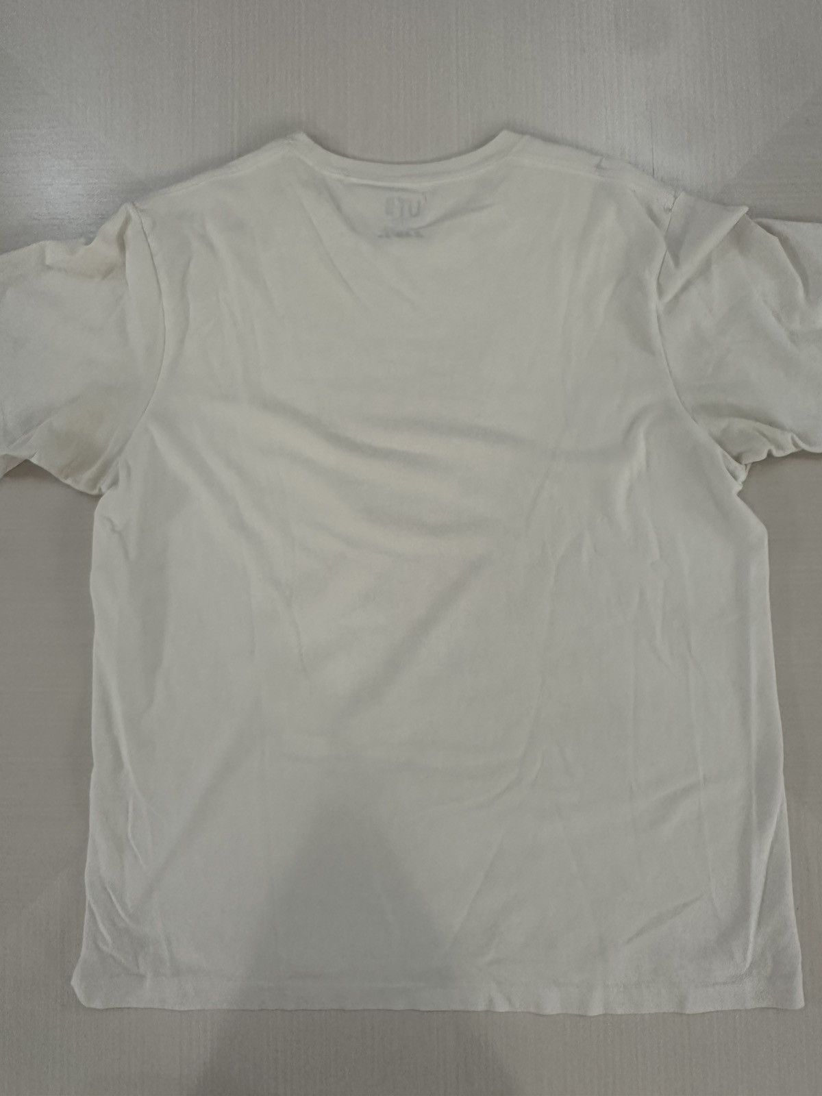 Kaws Kaws x Uniqlo Summer Tee Pink BFF Used Size Large Size US L / EU 52-54 / 3 - 3 Thumbnail