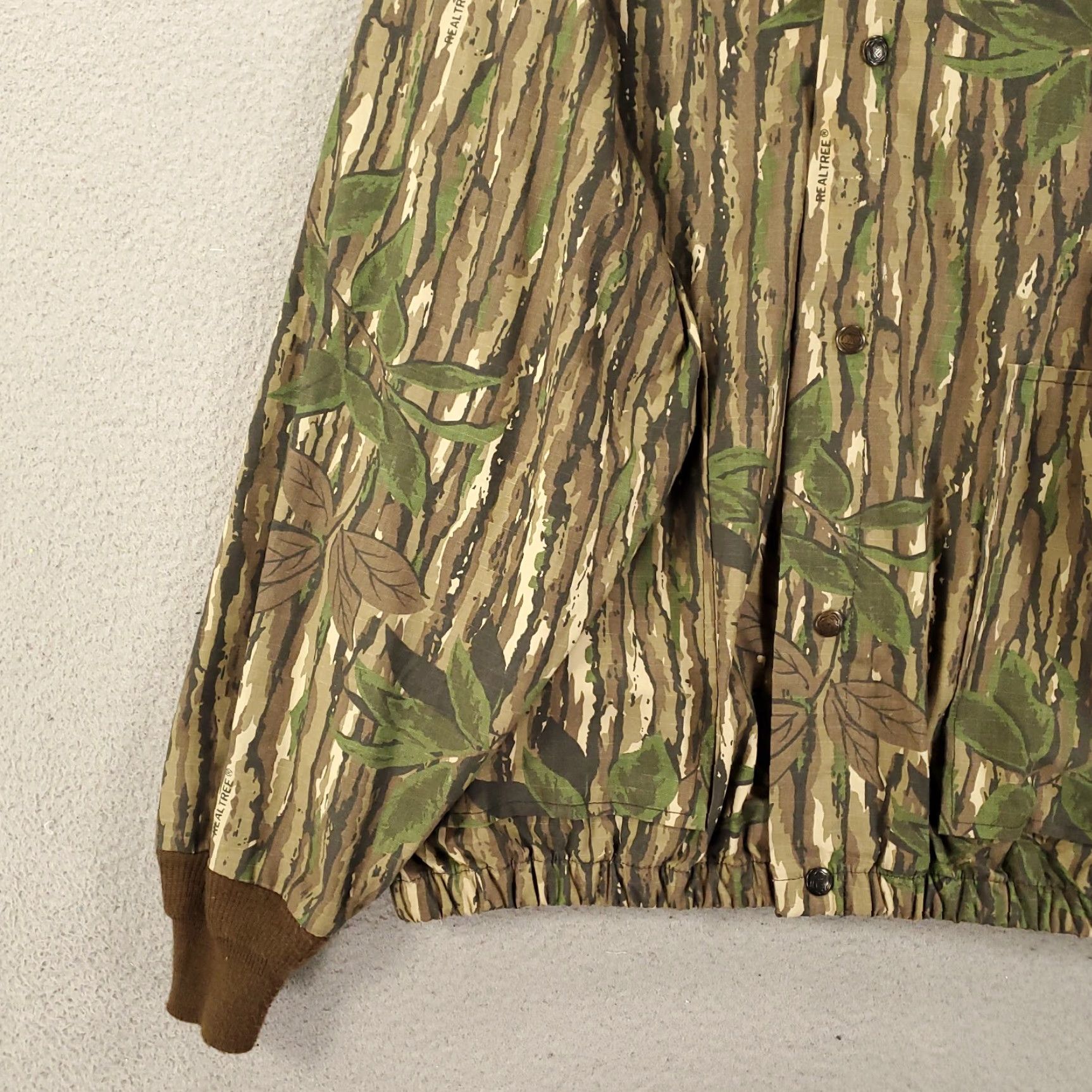 Vintage Vintage Liberty Camo Hunting Jacket Mens 2X Camoflauge Snap Up Long Sleeve USA Size US XXL / EU 58 / 5 - 6 Thumbnail