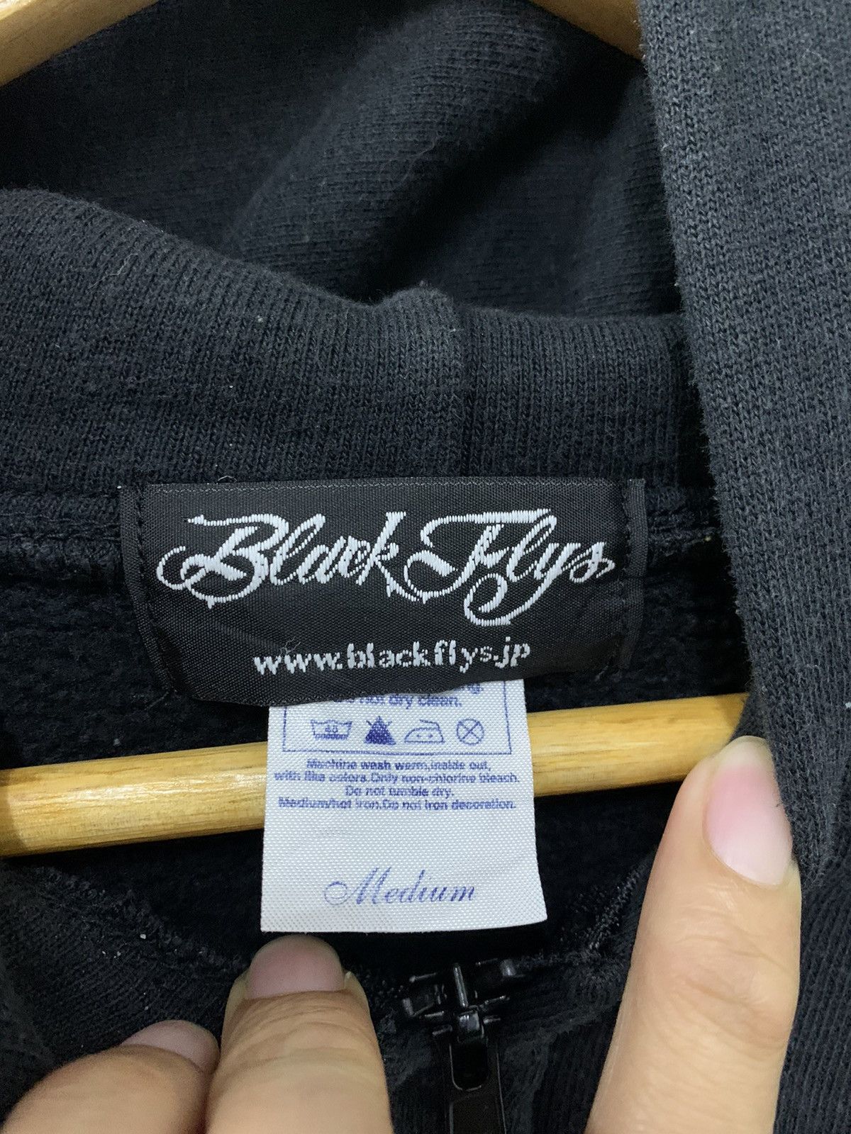 Japanese Brand BLACK FLYS Zipper Hoodie Big Back Print Size US M / EU 48-50 / 2 - 6 Thumbnail