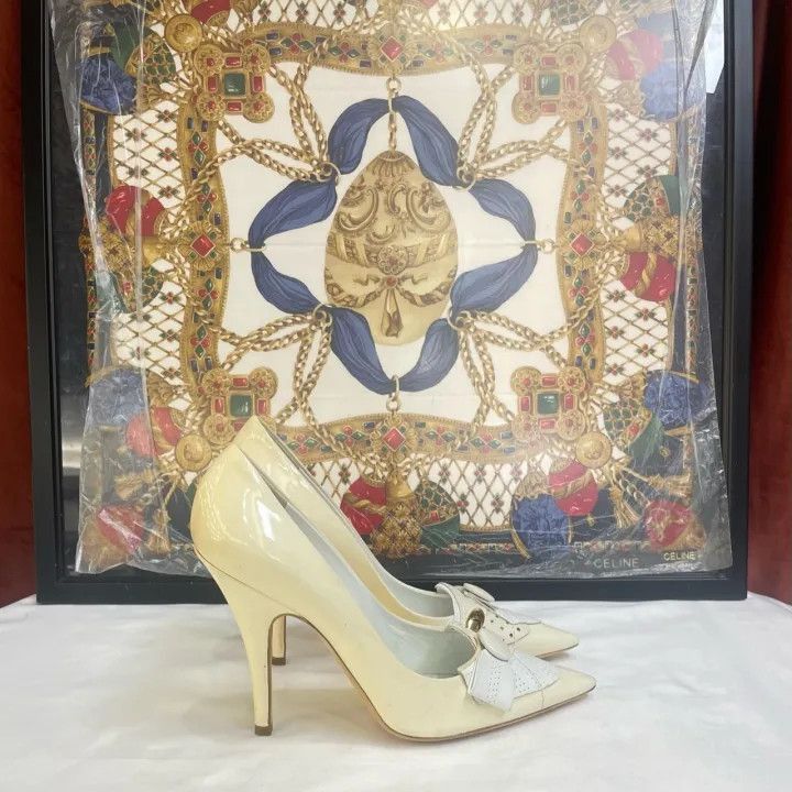 Louis Vuitton Louis Vuitton White Pointed Toe Heels -2508 Size US 6 / IT 36 - 4 Thumbnail