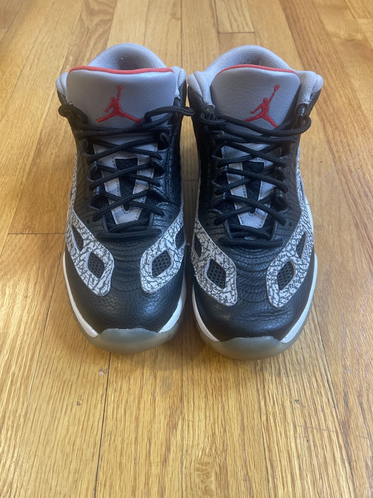 Jordan Brand JORDAN retro 11 Low Black cement Size US 9 / EU 42 - 3 Thumbnail