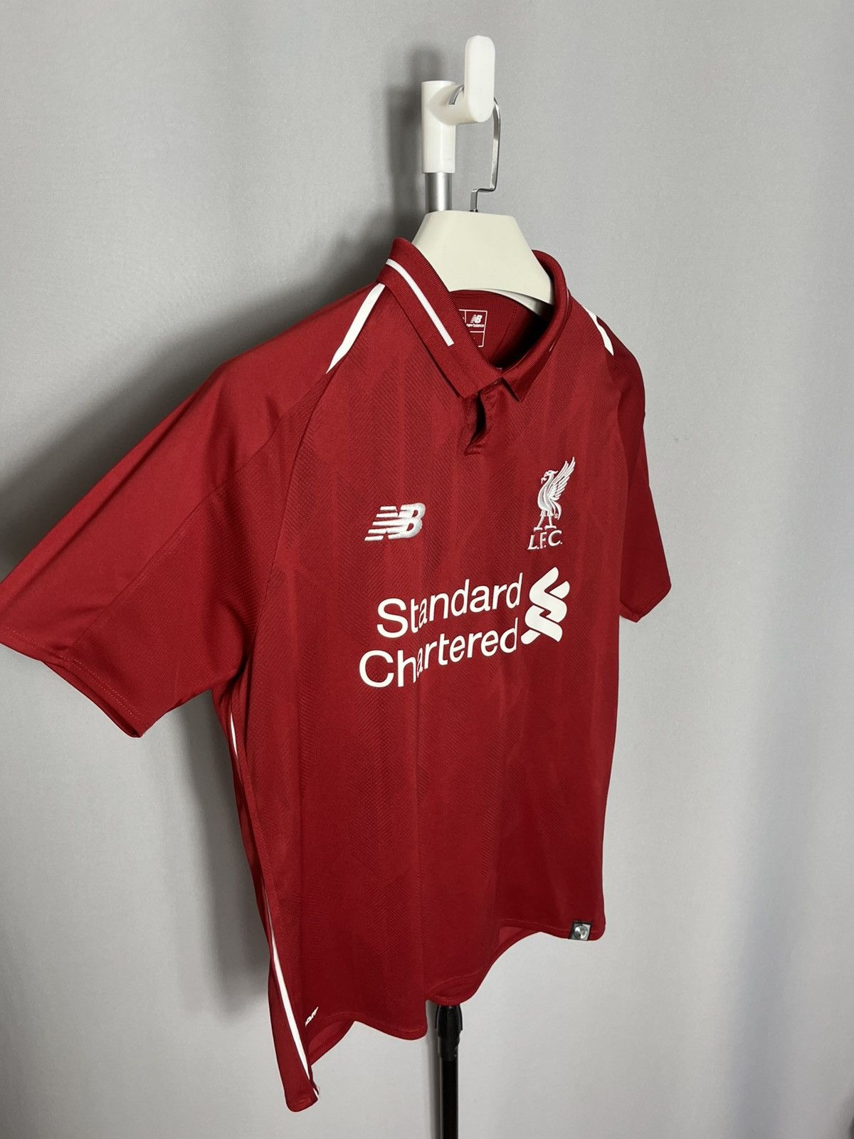 New Balance LIVERPOOL 2018/2019 HOME FOOTBALL SHIRT SOCCER JERSEY Size US M / EU 48-50 / 2 - 2 Thumbnail