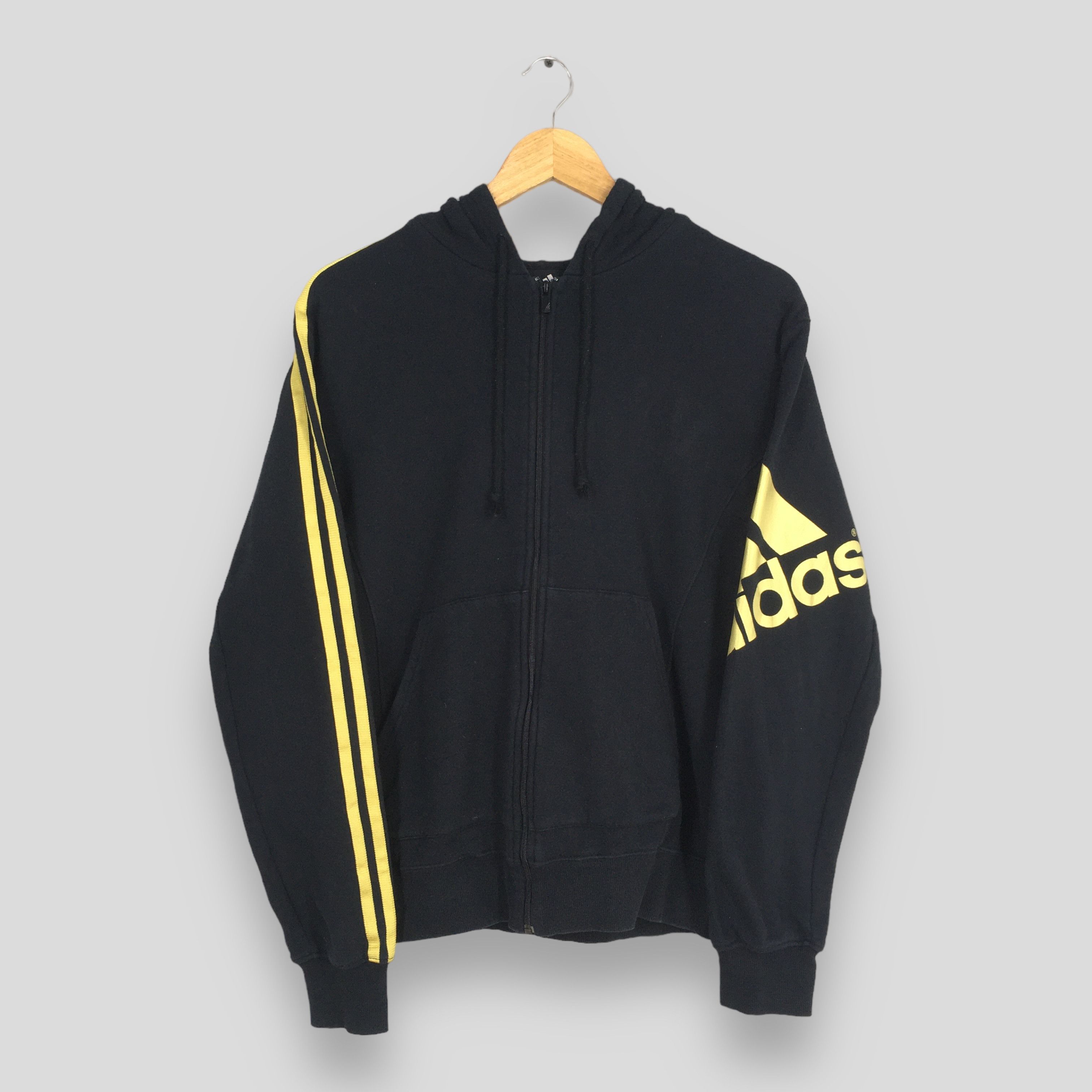 Adidas Vintage Adidas Trefoil Big Logo Sweatshirt Small Size US S / EU 44-46 / 1 - 1 Thumbnail