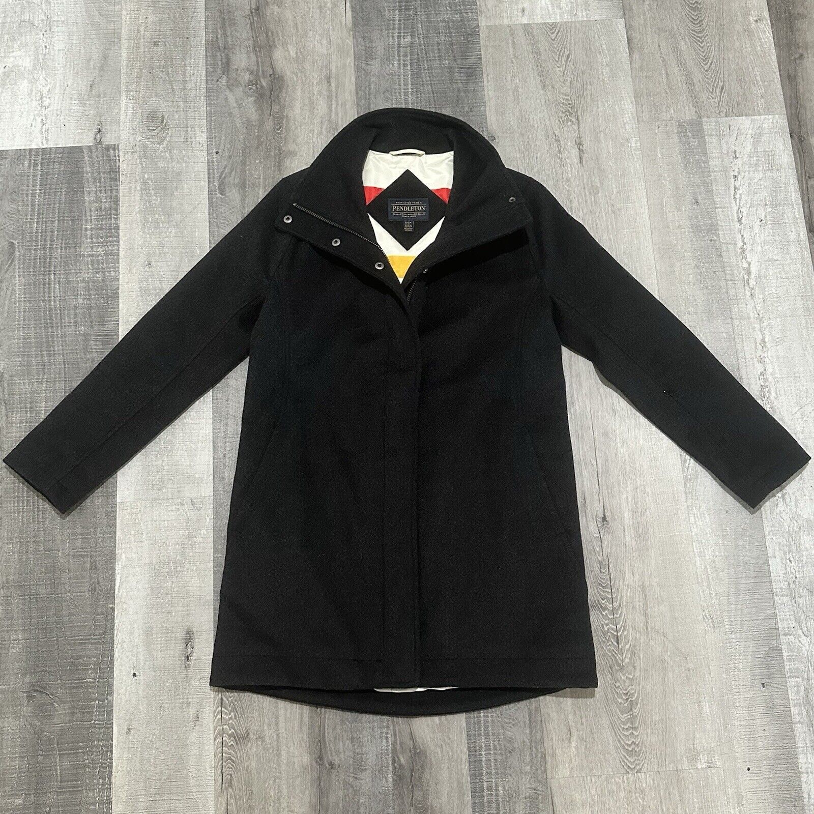 Pendleton Pendleton Women’s Size Small Gray Wool Zip Up Striped Lining Size S / US 4 / IT 40 - 1 Thumbnail