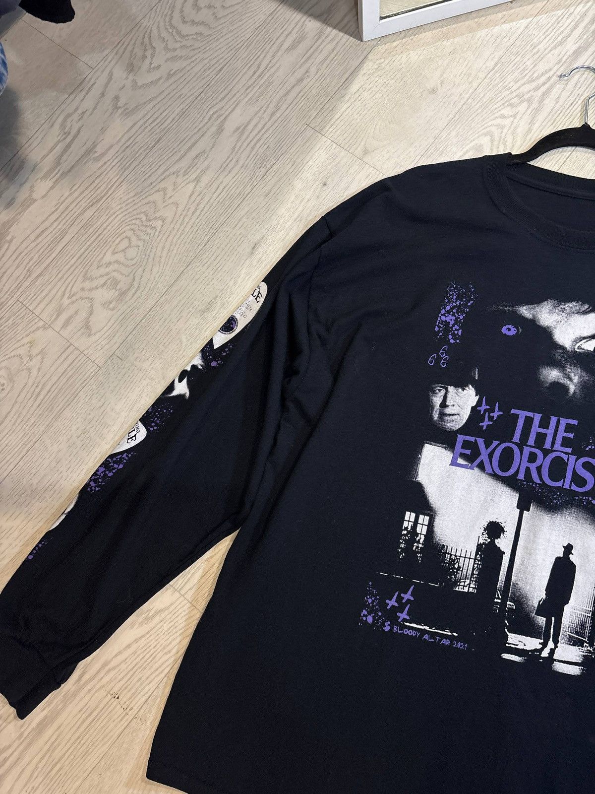 Band Tees The Exorcist long sleeve Size:XL Size US XL / EU 56 / 4 - 4 Thumbnail