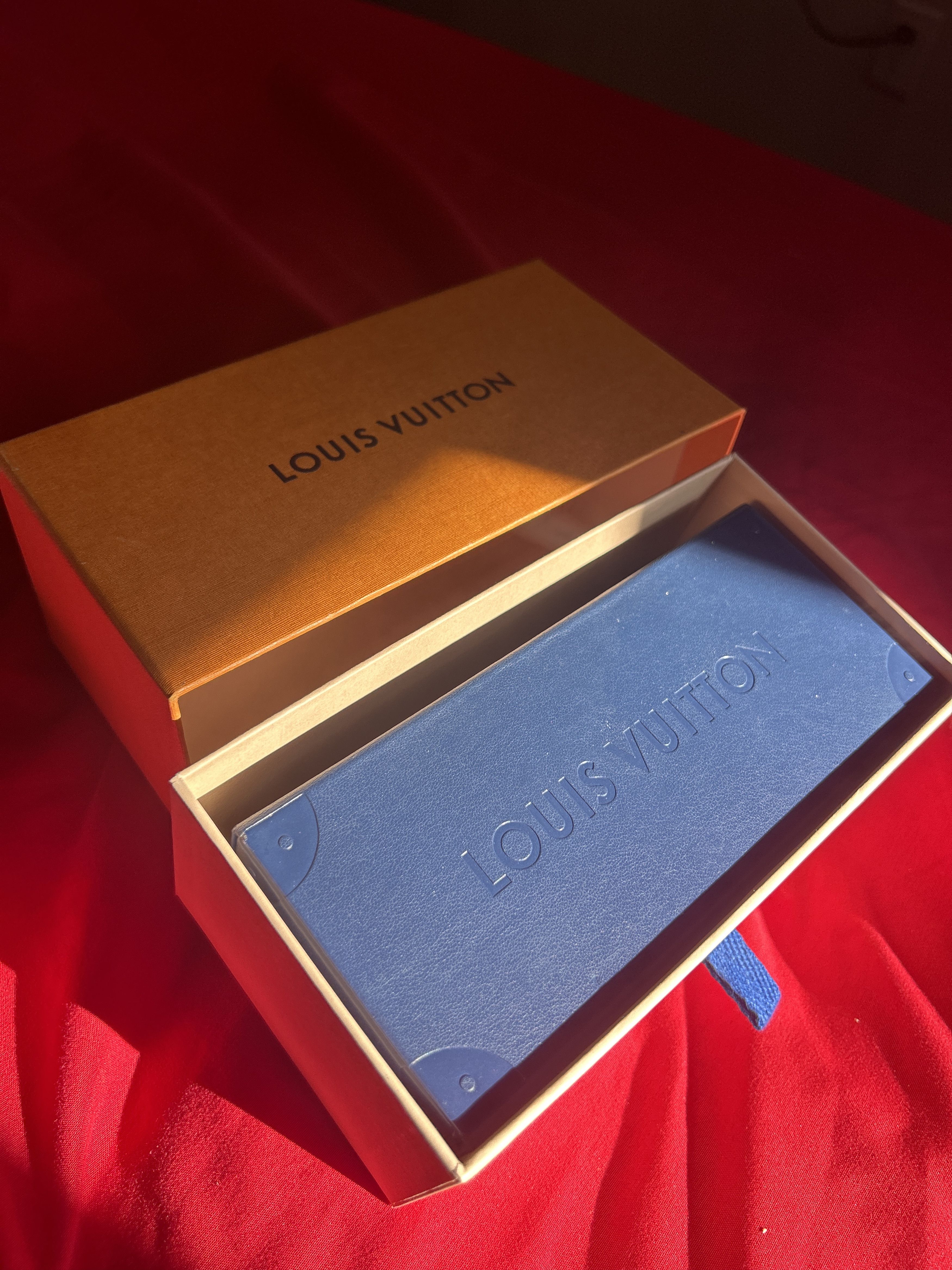 Louis Vuitton × Virgil Abloh Charleston Limited Edition 1 of 145 Special Z1244E Size ONE SIZE - 3 Thumbnail