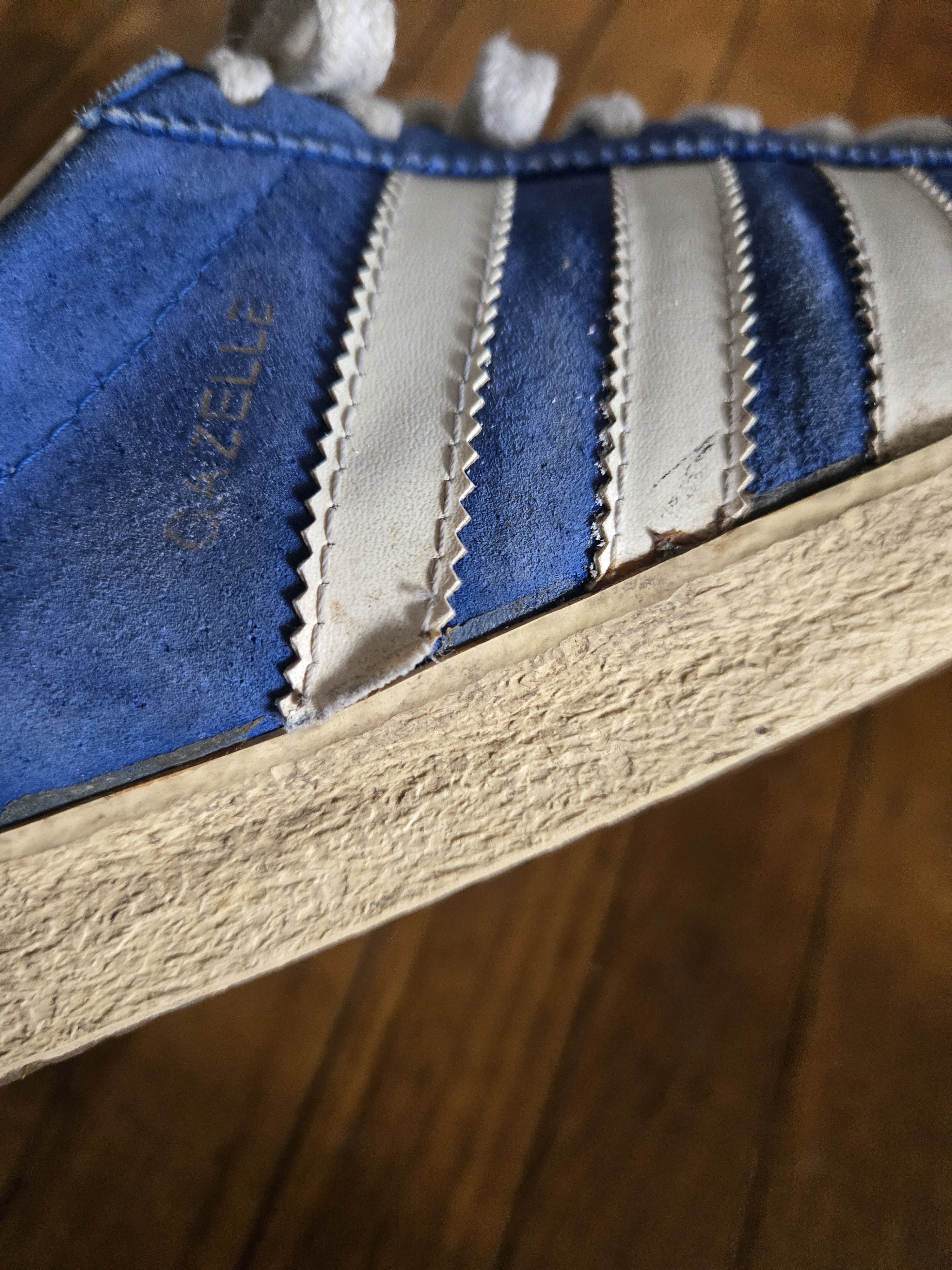 Adidas Vtg Adidas 1975 Gazelles 14US Made in Yugoslavia Size US 14 / EU 47 - 10 Thumbnail