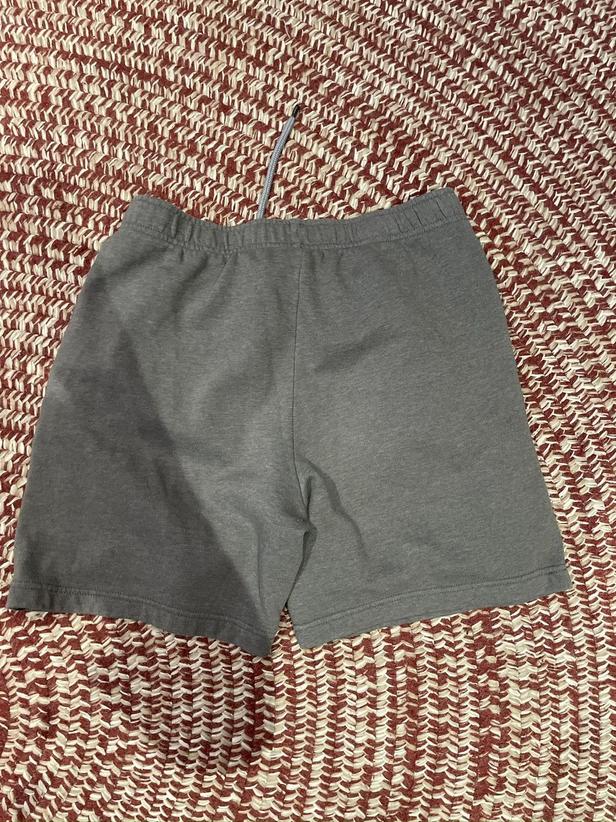 The North Face Grey North Face Shorts Size US 32 / EU 48 - 2 Thumbnail